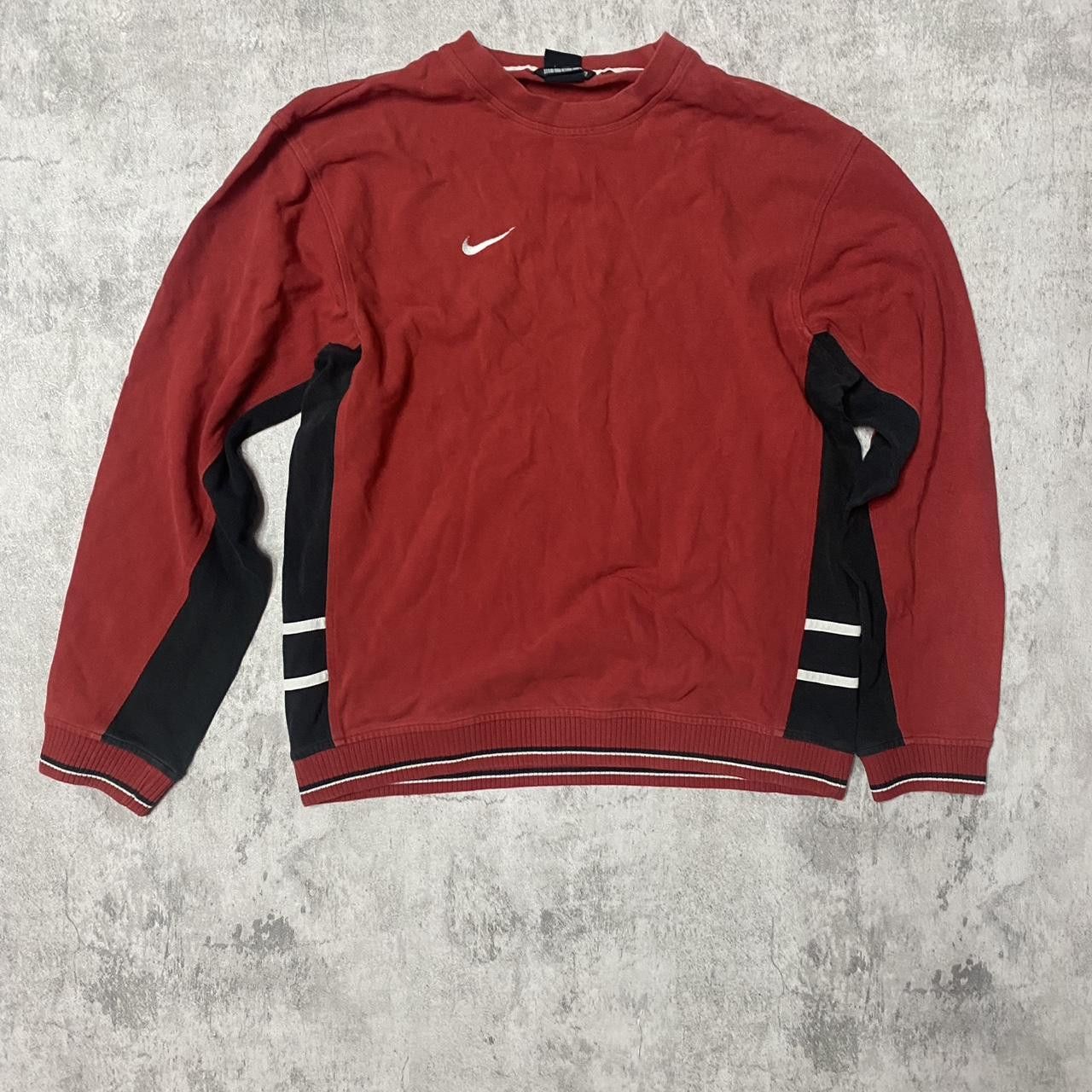 Nike Nike red sweatshirt with white embroidered swoosh Size US L / EU 52-54 / 3 - 1 Thumbnail
