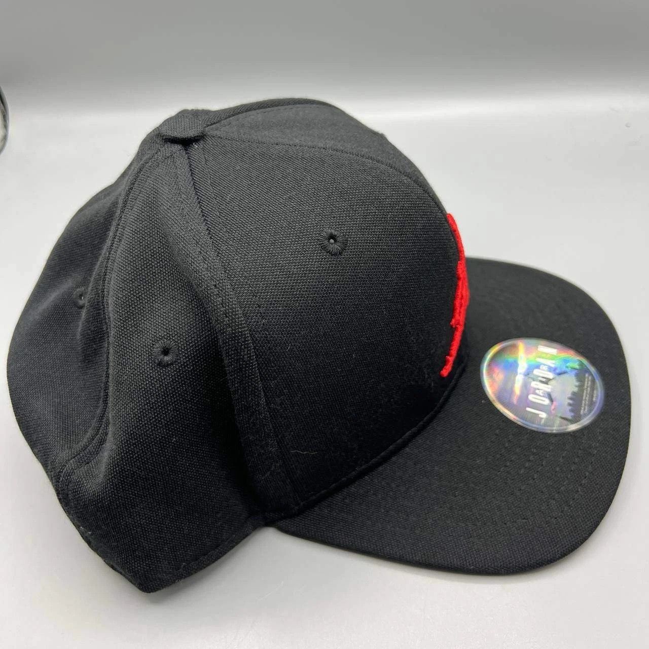 Jordan Brand Air Jordan Hat Men Black Embroidered Red Logo Snap Back Cap Size ONE SIZE - 5 Thumbnail