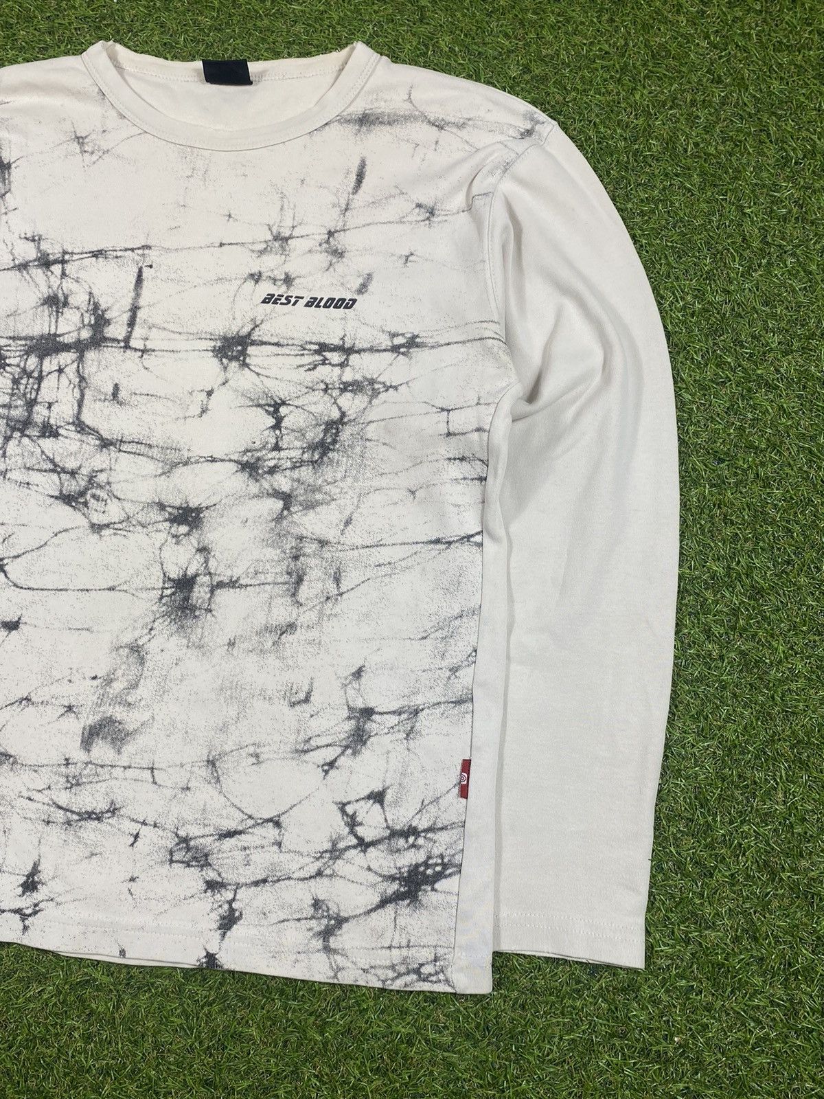 Vintage Vintage Y2K Avant Garde long sleeve tee streetwear size XL Size US XL / EU 56 / 4 - 3 Thumbnail