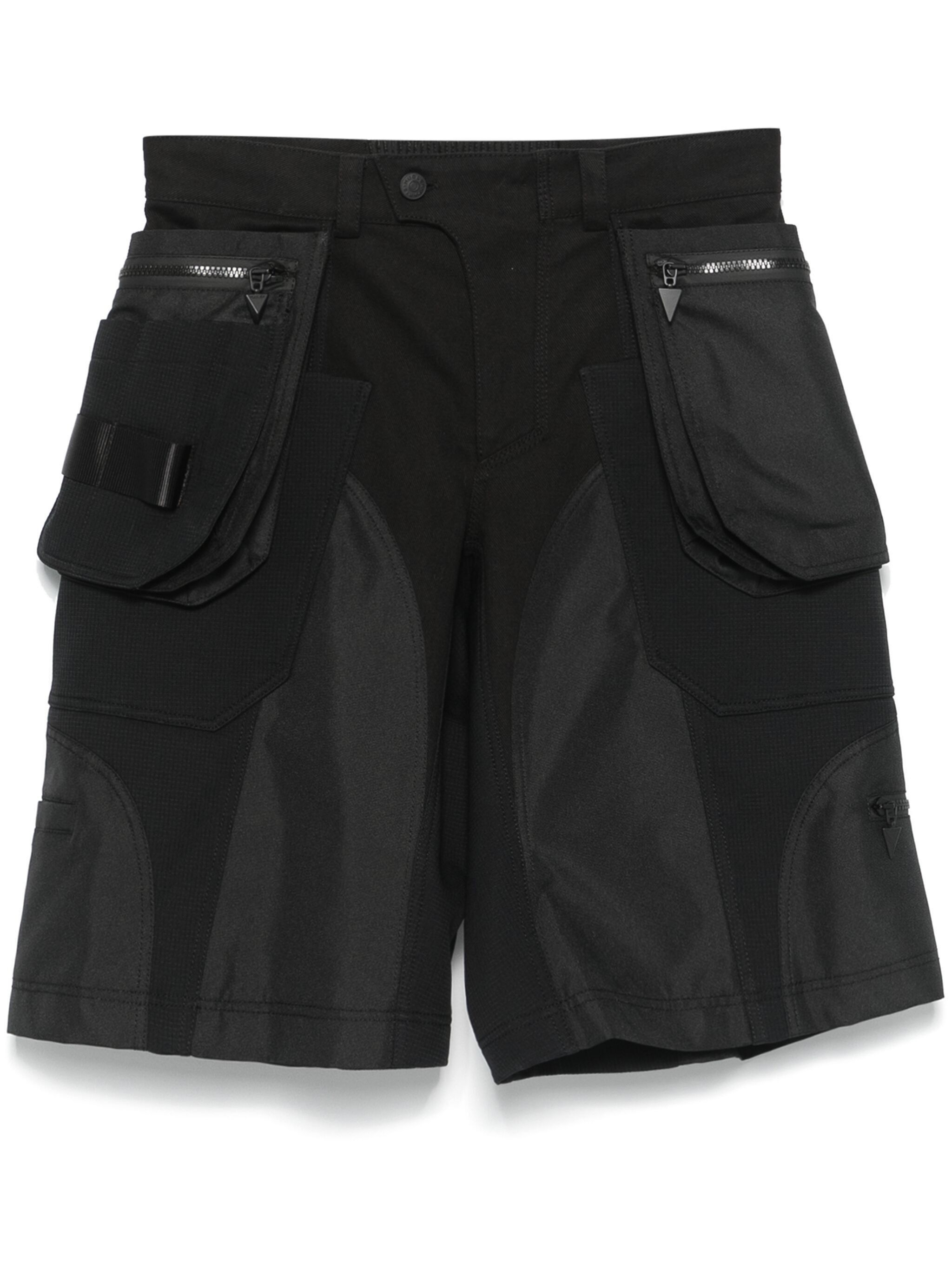 o1s22i1n1124 Bi-Material Cargo Bermuda Short in Black