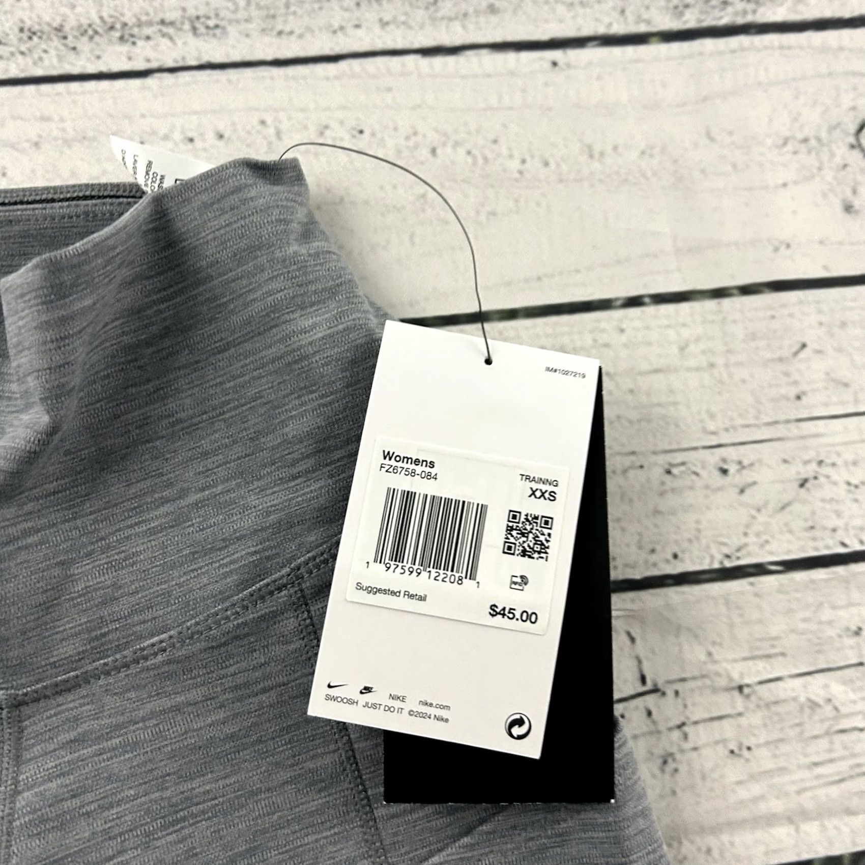 Nike Nike Training High Rise Athletic Shorts Womens 2XS Gray Nike Training Shorts Women's 2XS Gray Athletic Size 24" / US 00 / IT 34 - 2 Thumbnail
