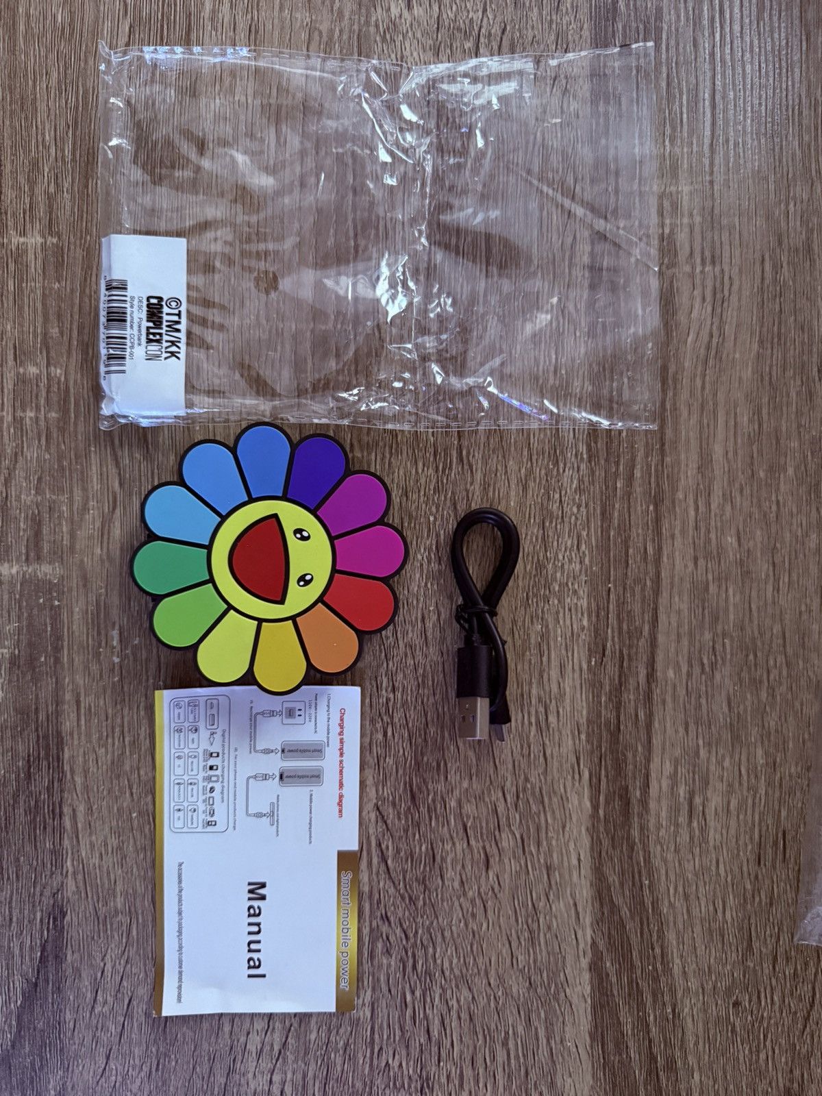 Complex × Takashi Murakami Takashi Murakami x Complexcon Flower Power Bank Size ONE SIZE - 4 Thumbnail