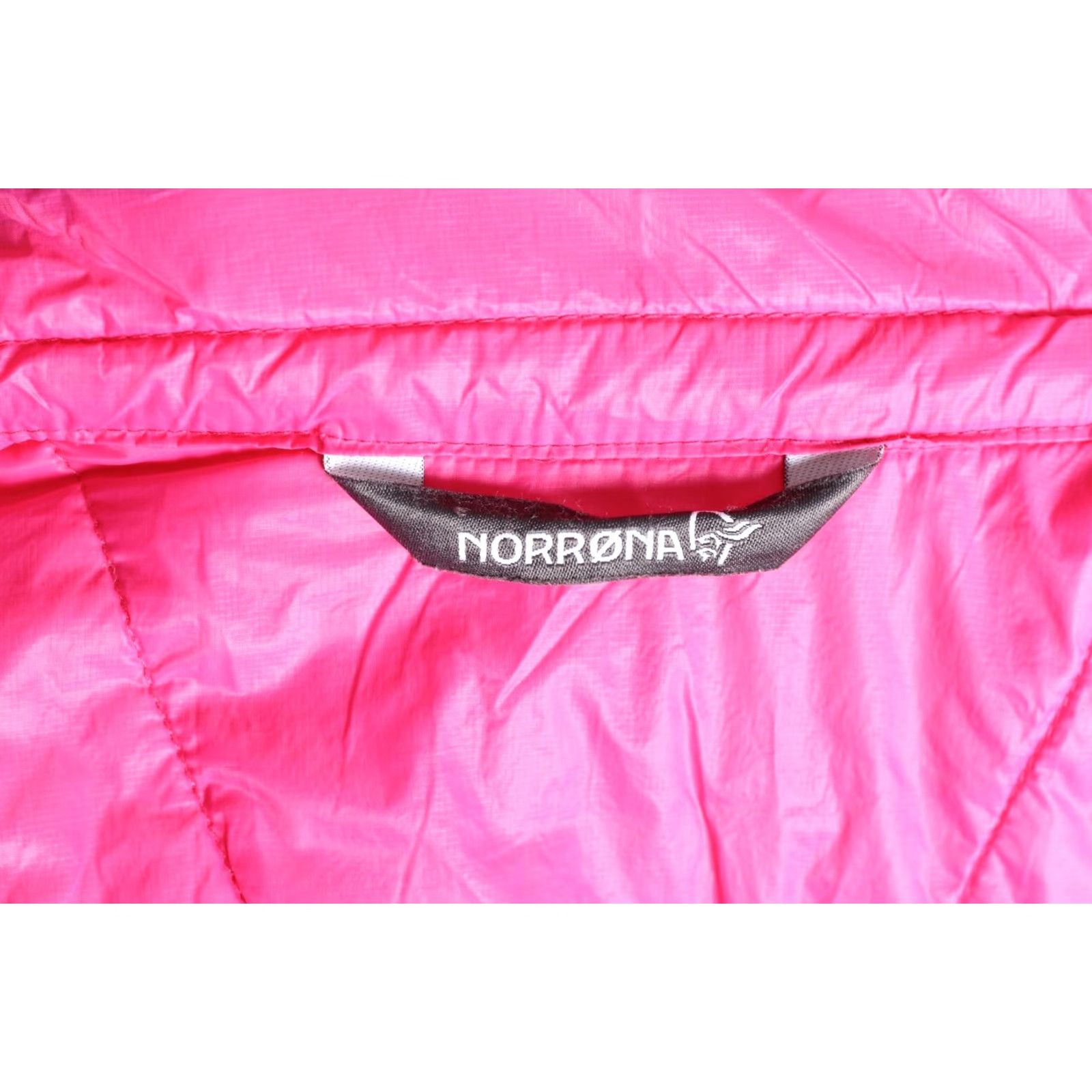 Vintage NORRONA Falketind Primaloft60 Jacket Women Size S Pink - Quilted, All Seasons, Regular Fit, Zip, Mid-Length Jacket Size S / US 4 / IT 40 - 7 Thumbnail