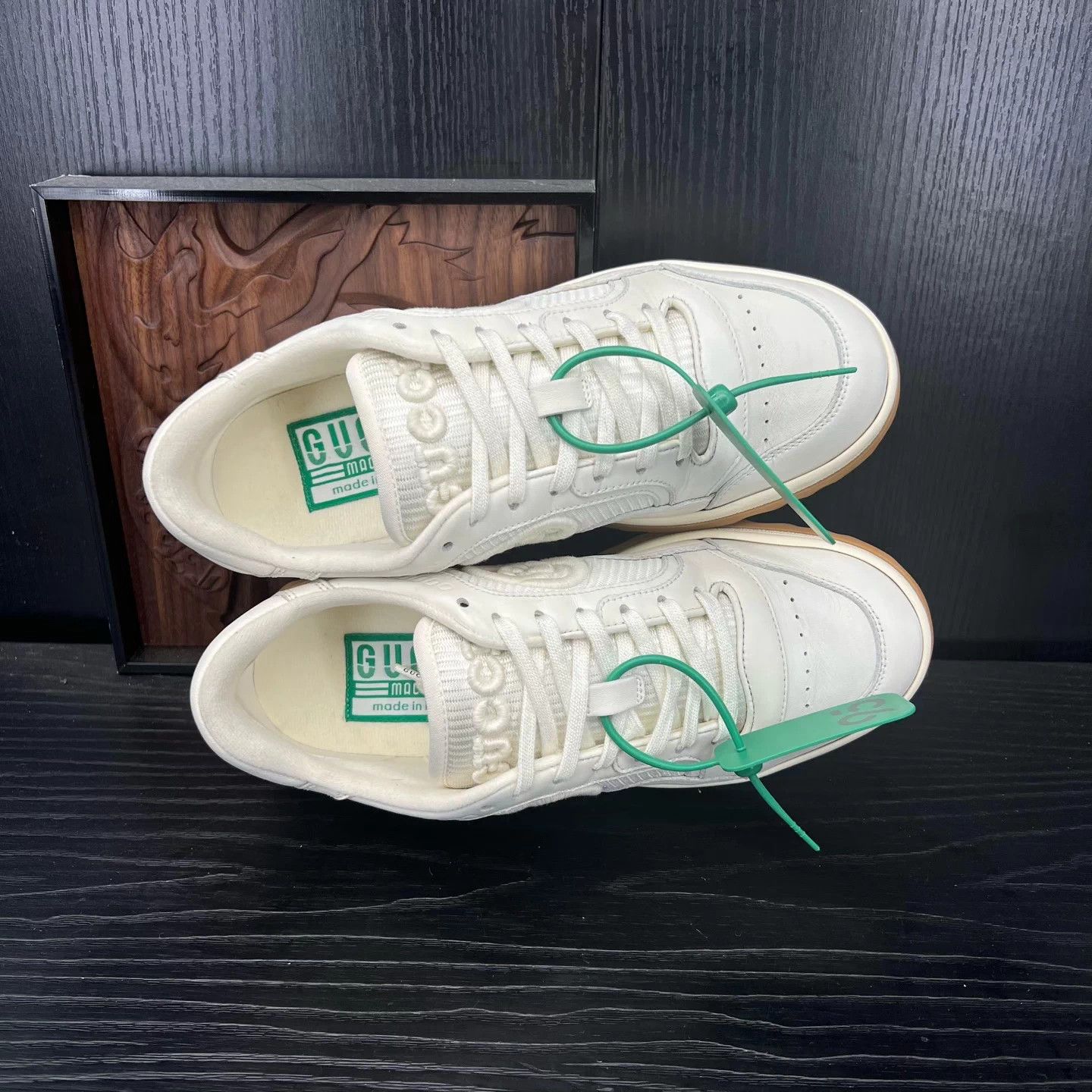Gucci Gucci Mac80 Off-White 37.5 Near Mint Original Box Size US 7 / IT 37 - 7 Thumbnail