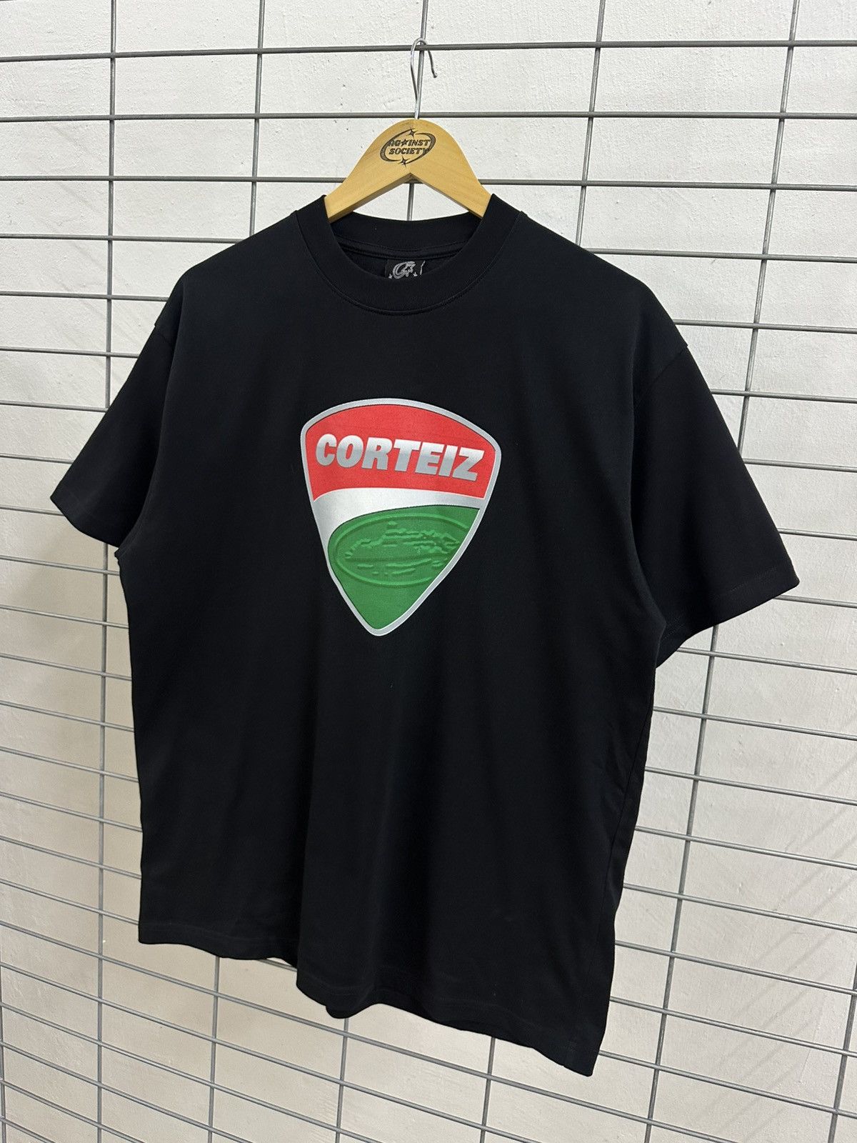 Corteiz Corteiz Shield Tee Ripped Off Ducati Size US M / EU 48-50 / 2 - 3 Thumbnail