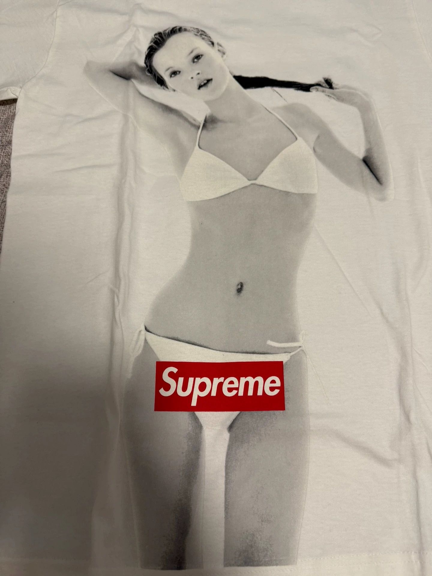 Supreme Supreme 2004 Kate Moss 10th Box Logo SS Tee M New Size US M / EU 48-50 / 2 - 4 Thumbnail