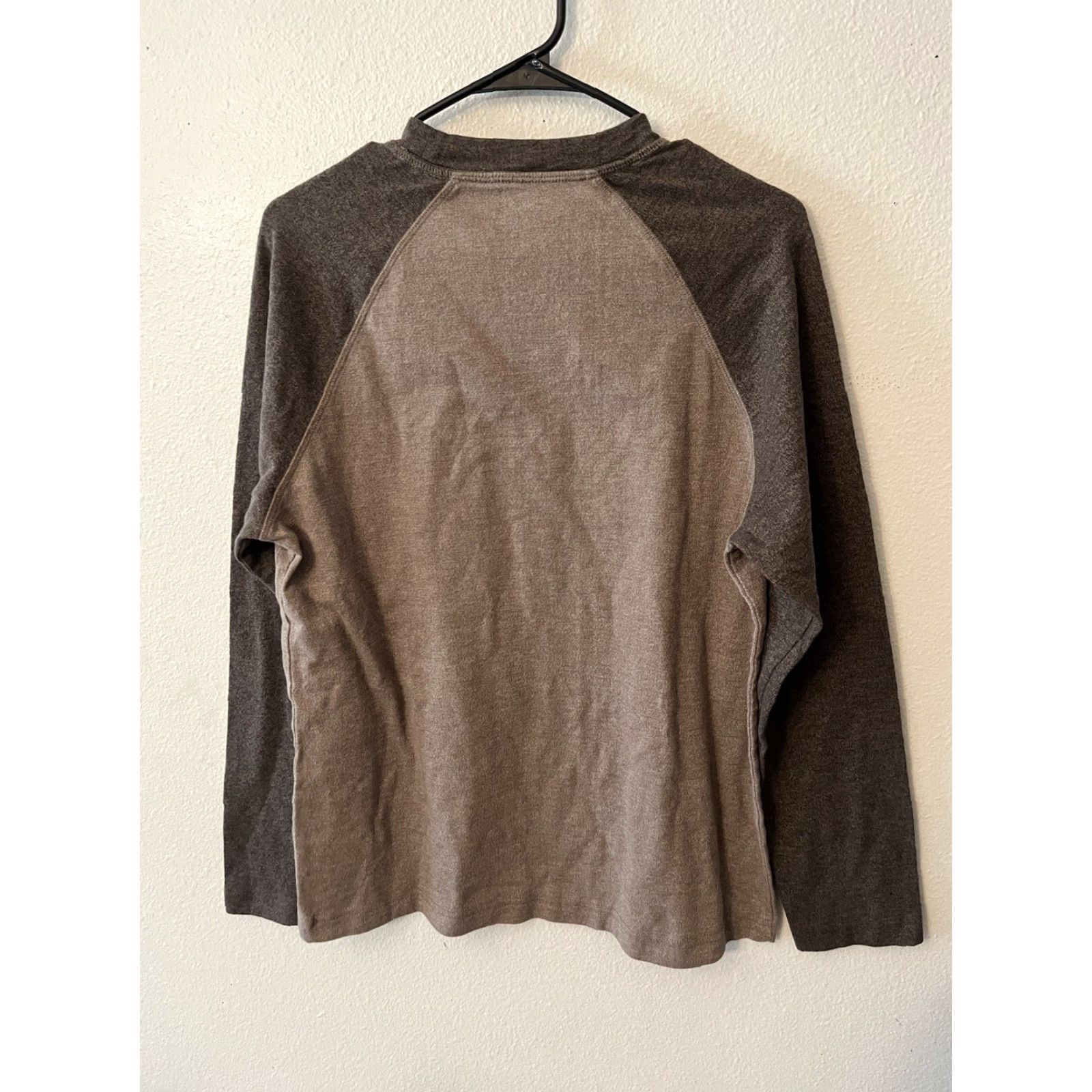 Eddie Bauer VINTAGE Eddie Bauer Men's T-shirt Crew Neck Long Sleeve Size Medium Brown Casual Knit Fall Winter Mens Size US M / EU 48-50 / 2 - 3 Thumbnail