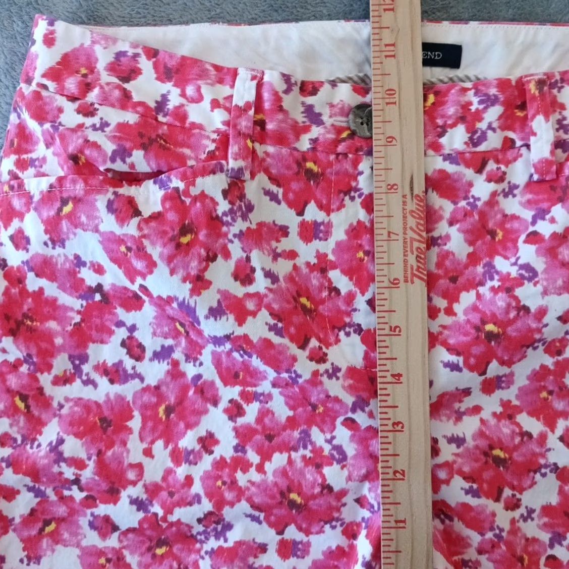 Lands' End Lands End Pants Womens Size 10 Pink Floral Cropped Mid Rise Pockets 31x23.5 Size 32" / US 10 / IT 46 - 4 Thumbnail