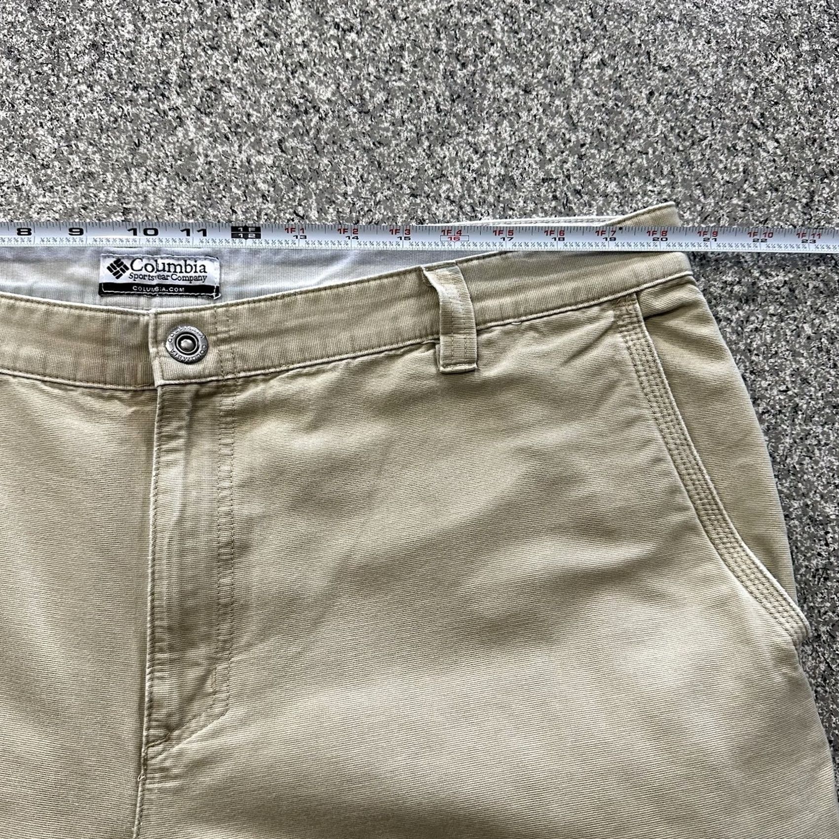 Vintage Columbia Pants Mens 40x32 Utility Chino Rugged Outdoor Hiking Tan Beige Canvas Cotton Straight Carpenter Pockets Regular Size US 40 / EU 56 - 7 Thumbnail