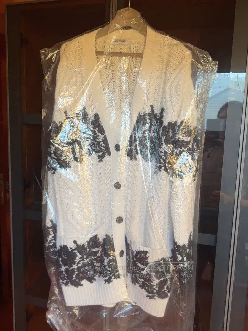 Valentino Valentino White lace patchwork knitted cardigan Size S / US 4 / IT 40 - 1 Thumbnail