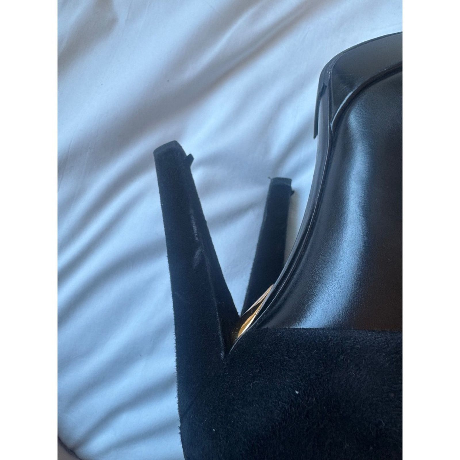 Gucci Gucci Black Leather Ankle Booties with Gold Horsebit – Size US 8.5 / IT 38.5 - 10 Thumbnail
