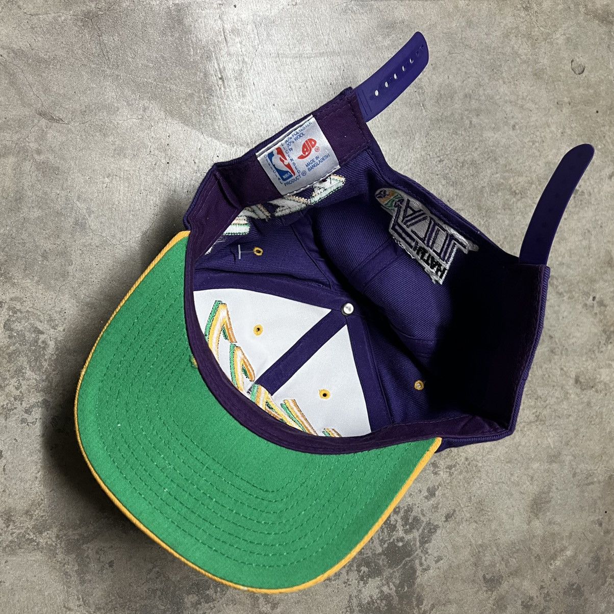 NBA × Vintage Vintage 90’s NBA Utah Jazz AID Embroidered Snapback Hat Size ONE SIZE - 4 Thumbnail