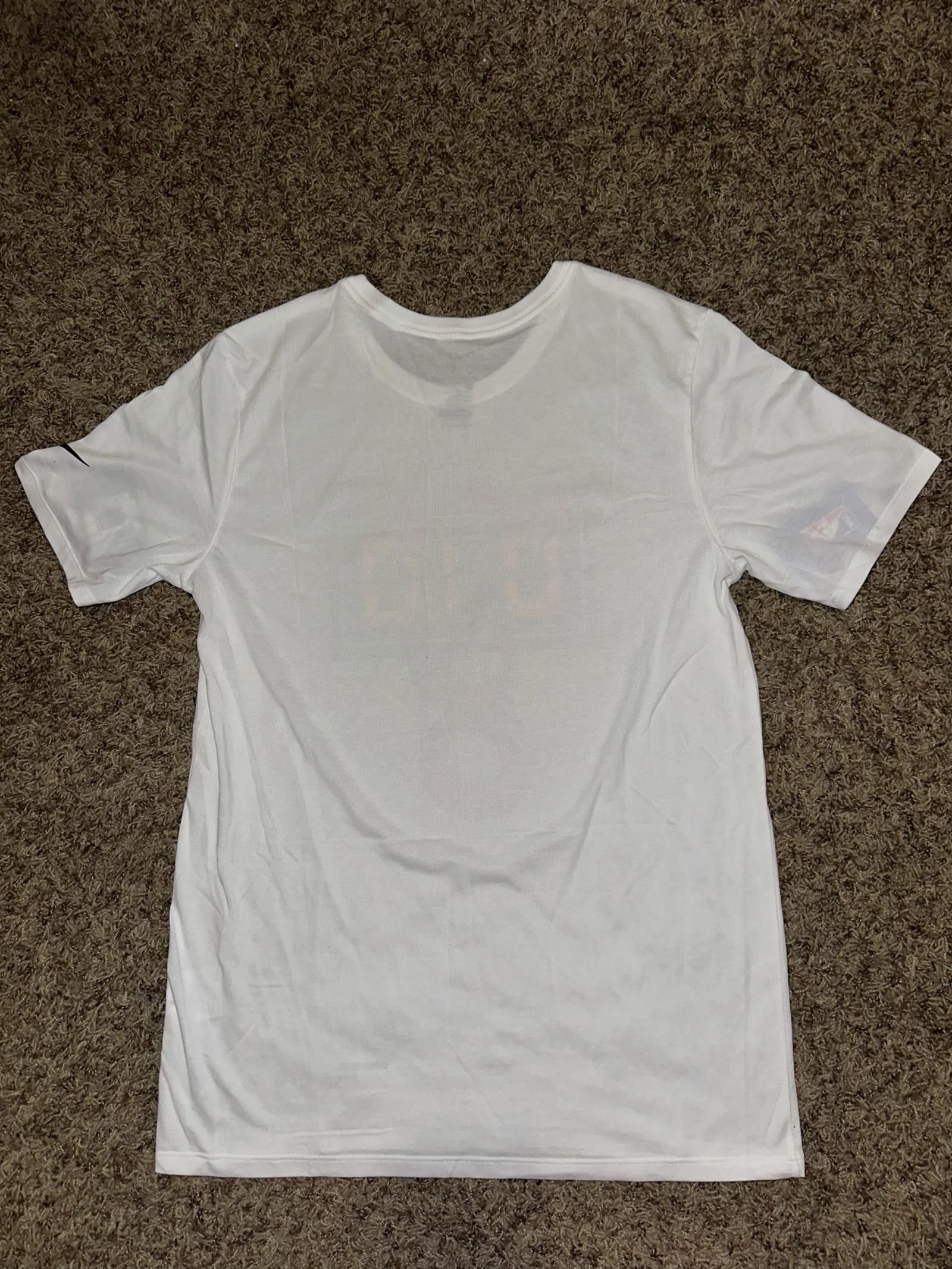Nike Nike Kobe Bryant Buzzer Beater LA Lakers Mamba Day Tee 2017 Size US M / EU 48-50 / 2 - 8 Thumbnail