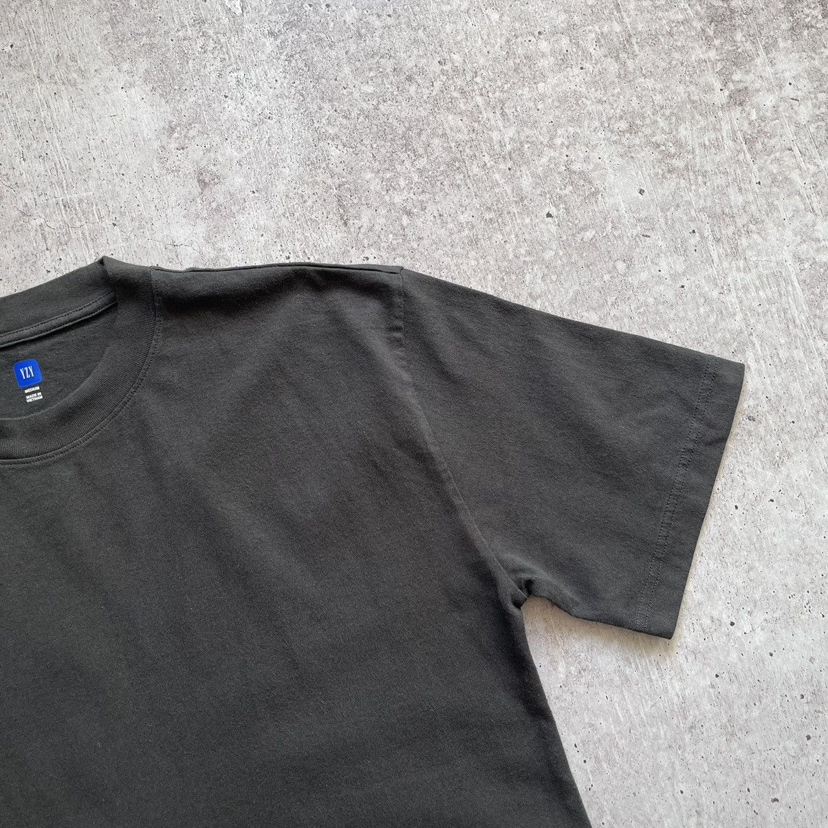 Gap Gap YZY t-shirt size M Yeezy Kanye West rare Size US M / EU 48-50 / 2 - 4 Thumbnail