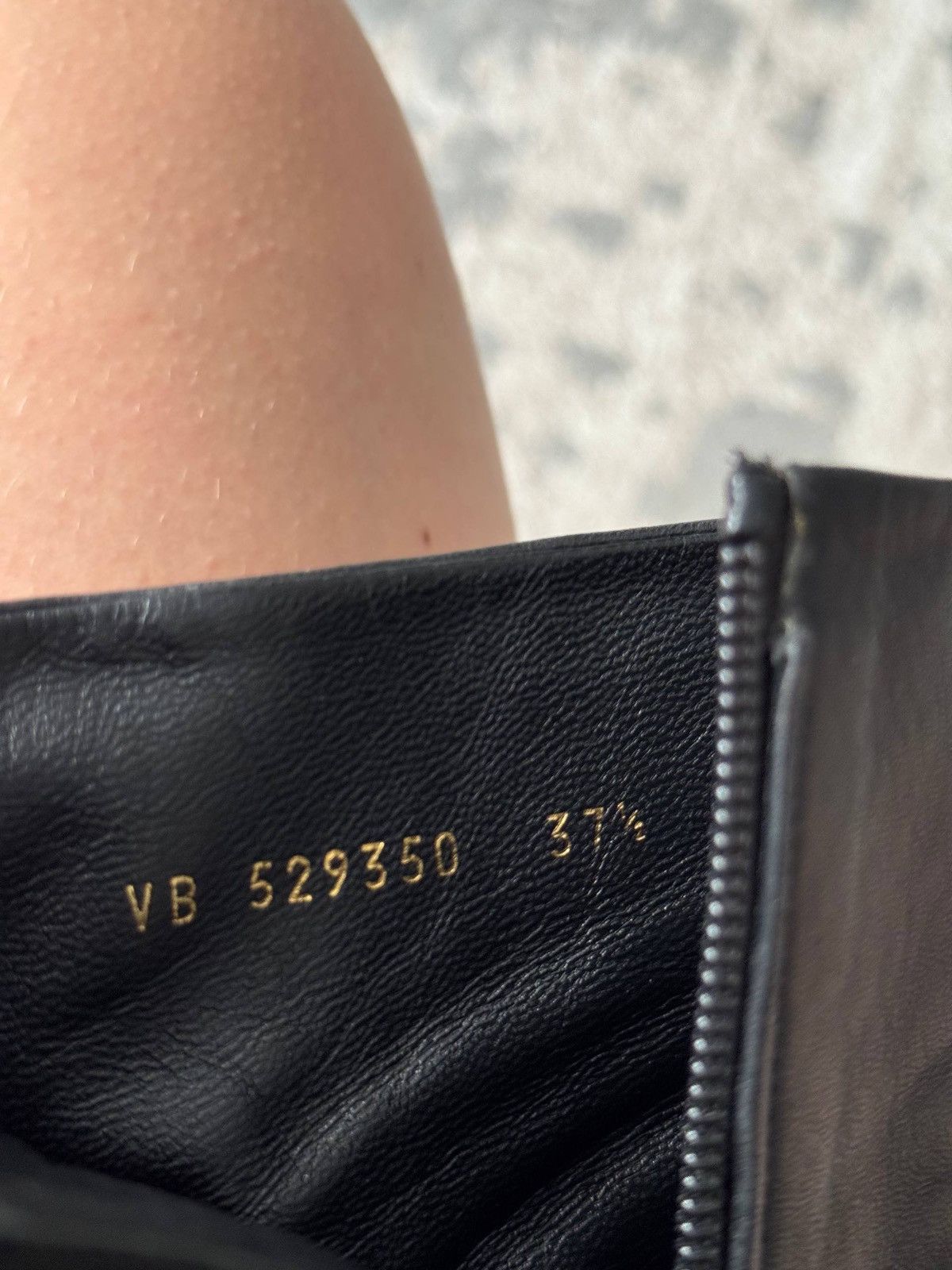 Saint Laurent Paris Lou Ankle Boots in Leather in Black Size US 7.5 / IT 37.5 - 9 Thumbnail