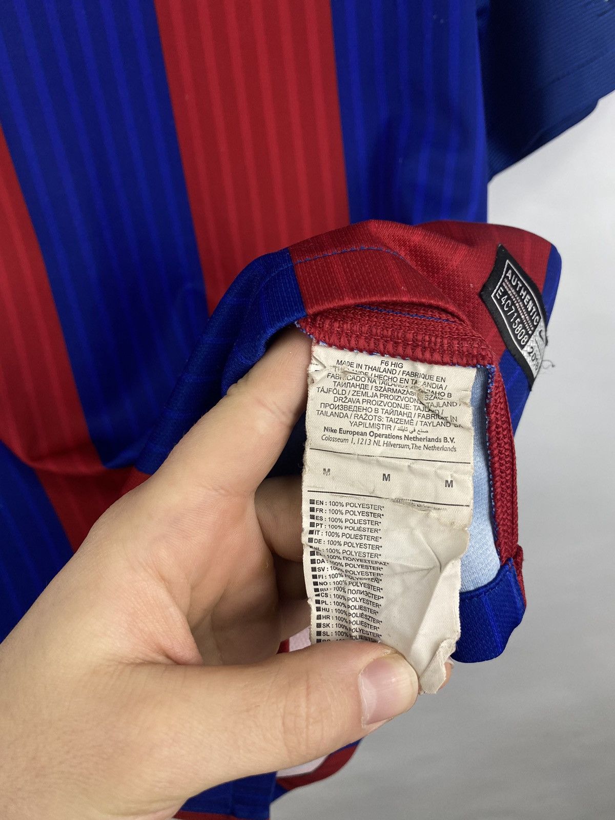 Nike F. C. Barcelona 2016 Nike Soccer Jersey t-shirt Size US M / EU 48-50 / 2 - 9 Thumbnail