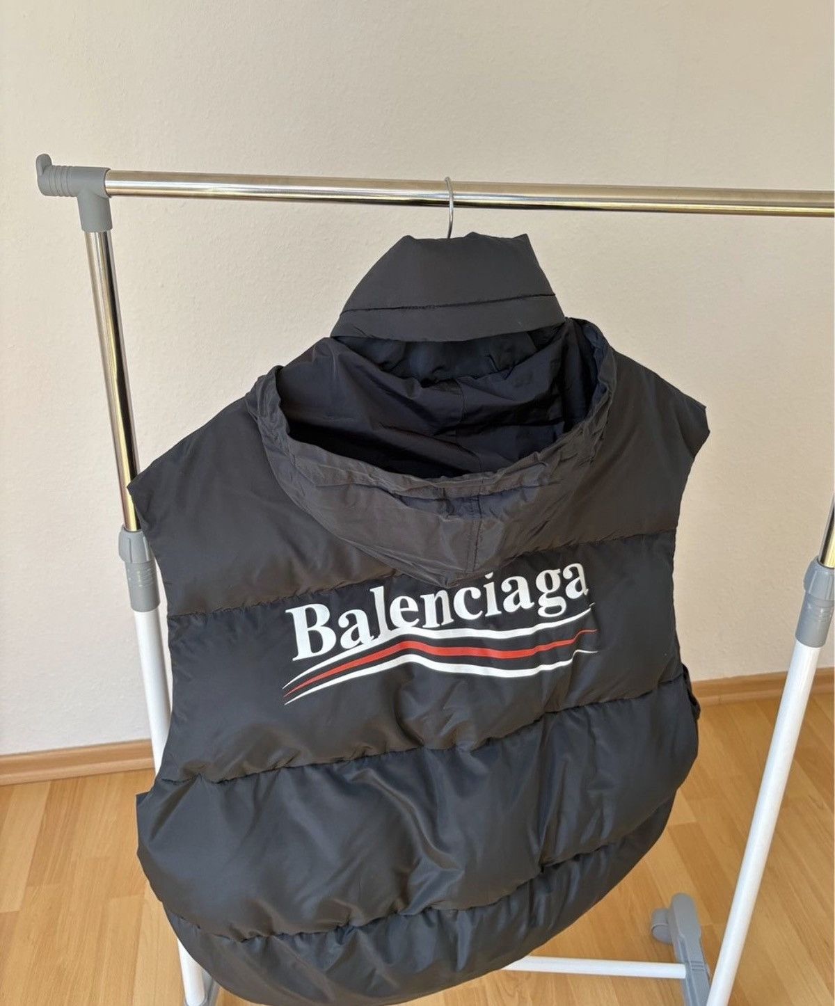 Balenciaga Balenciaga Cocoon Puffer Jacket / Gilet / Vest Black Size 46R - 4 Thumbnail