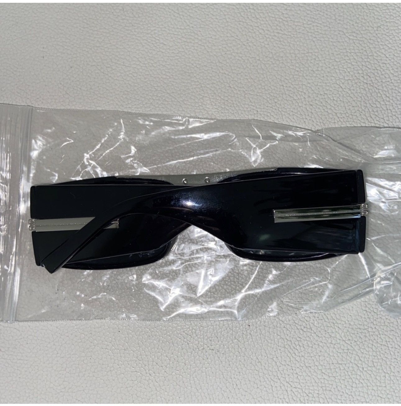 Givenchy Givenchy black GV40011I Sunglasses OS UNI​​​​ Size ONE SIZE - 9 Thumbnail