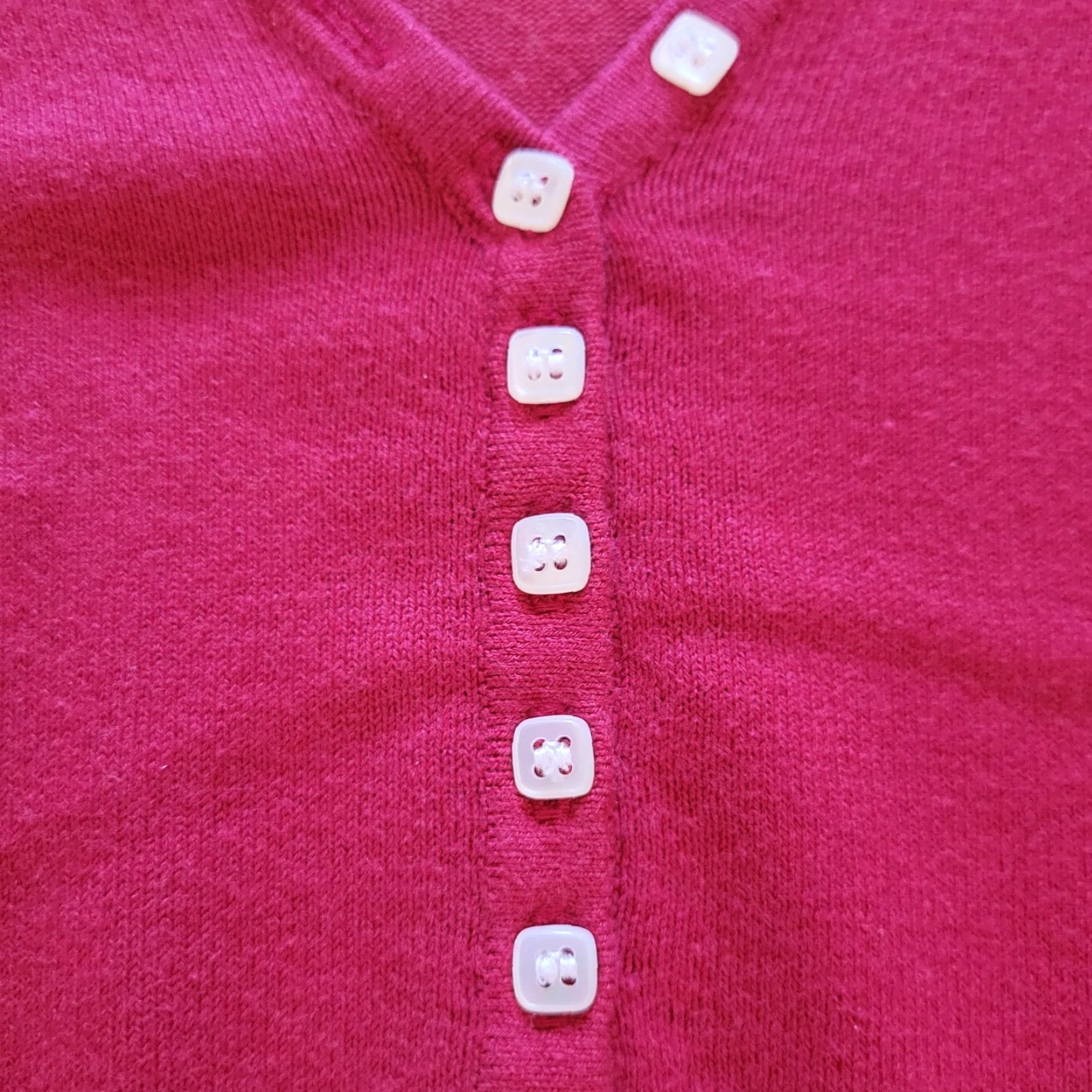 J.McLaughlin J. McLaughlin Sweater Top Women L Red V-Neck 3/4 Sleeve Button Classic Basic Size L / US 10 / IT 46 - 3 Thumbnail