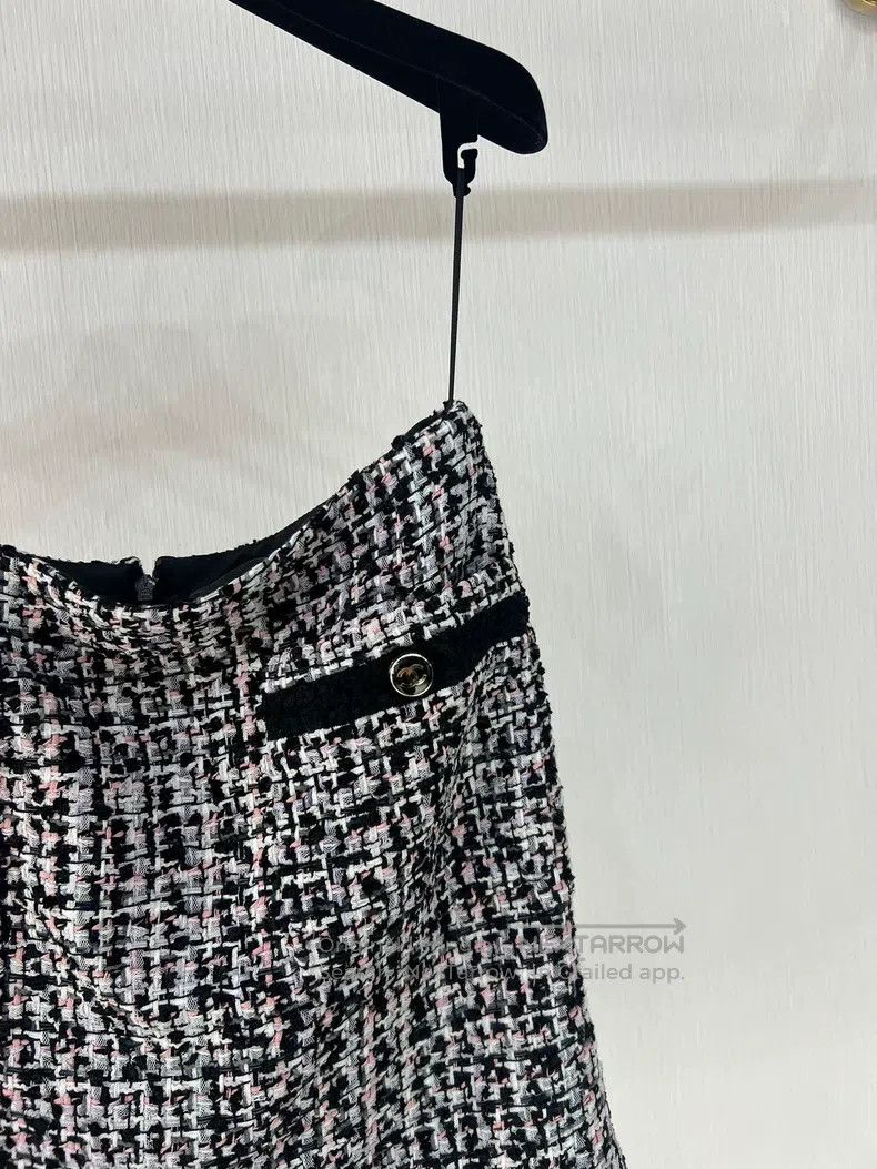 Chanel Chanel 23P tweed two-pocket skirt Size 24" / US 00 / IT 34 - 3 Thumbnail