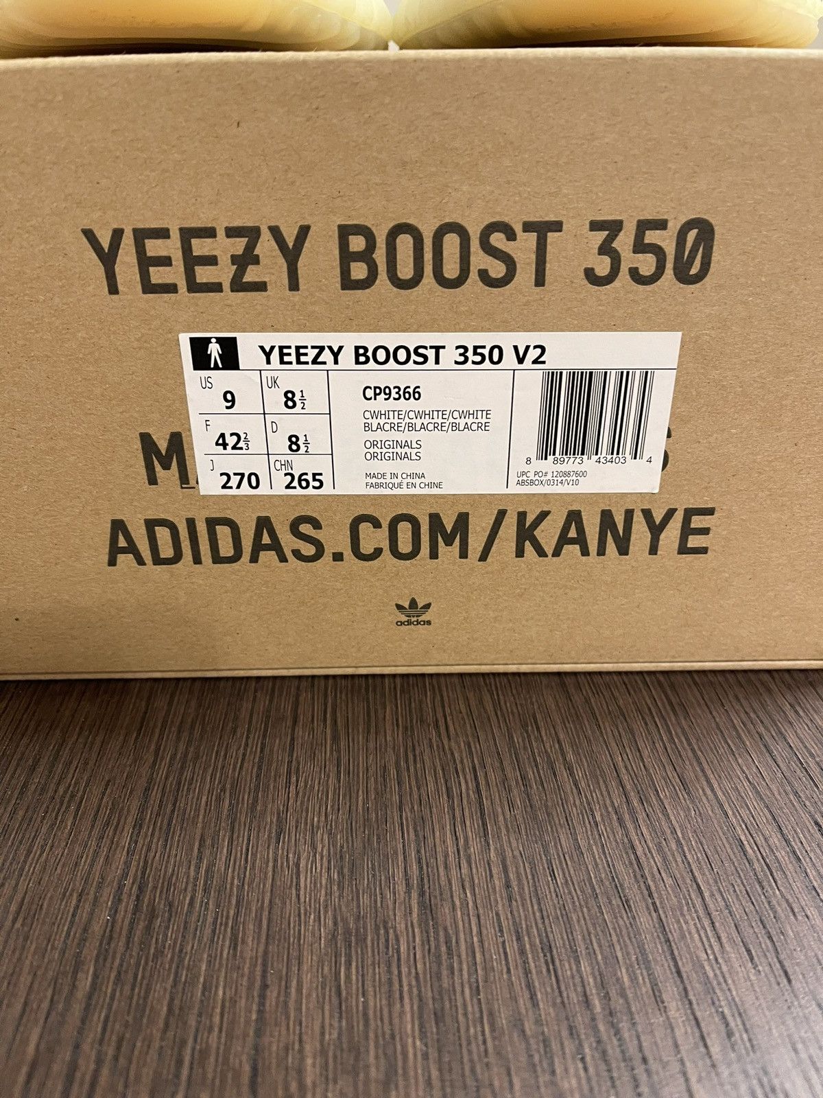 Yeezy adidas Yeezy Boost 350 V2 Cream White/Triple White - Size 9 Size US 9 / EU 42 - 4 Thumbnail