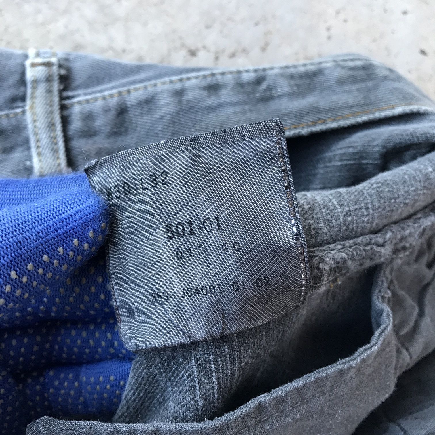 Levi's × Vintage Vintage Levis 501 bulletshoot dirty faded black distressed Size US 29 - 13 Thumbnail