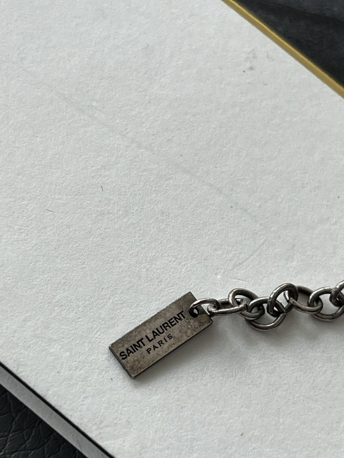 Hedi Slimane × Saint Laurent Paris × Yves Saint Laurent Super Rare Limited Saint Laurent Logo Surf Feather Necklace Size ONE SIZE - 4 Thumbnail