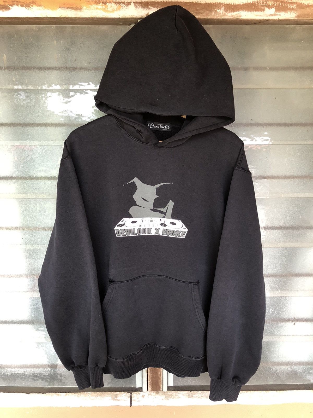 Devilock Vintage Devillock x Evoke Distressed Hoodie Size US M / EU 48-50 / 2 - 1 Thumbnail
