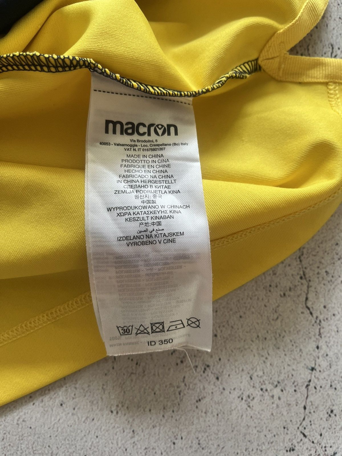 Macron MACRON FC STOKE CITY 2020/21 TRAINING SOCCER JERSEY,SIZE XL Size US XL / EU 56 / 4 - 7 Thumbnail