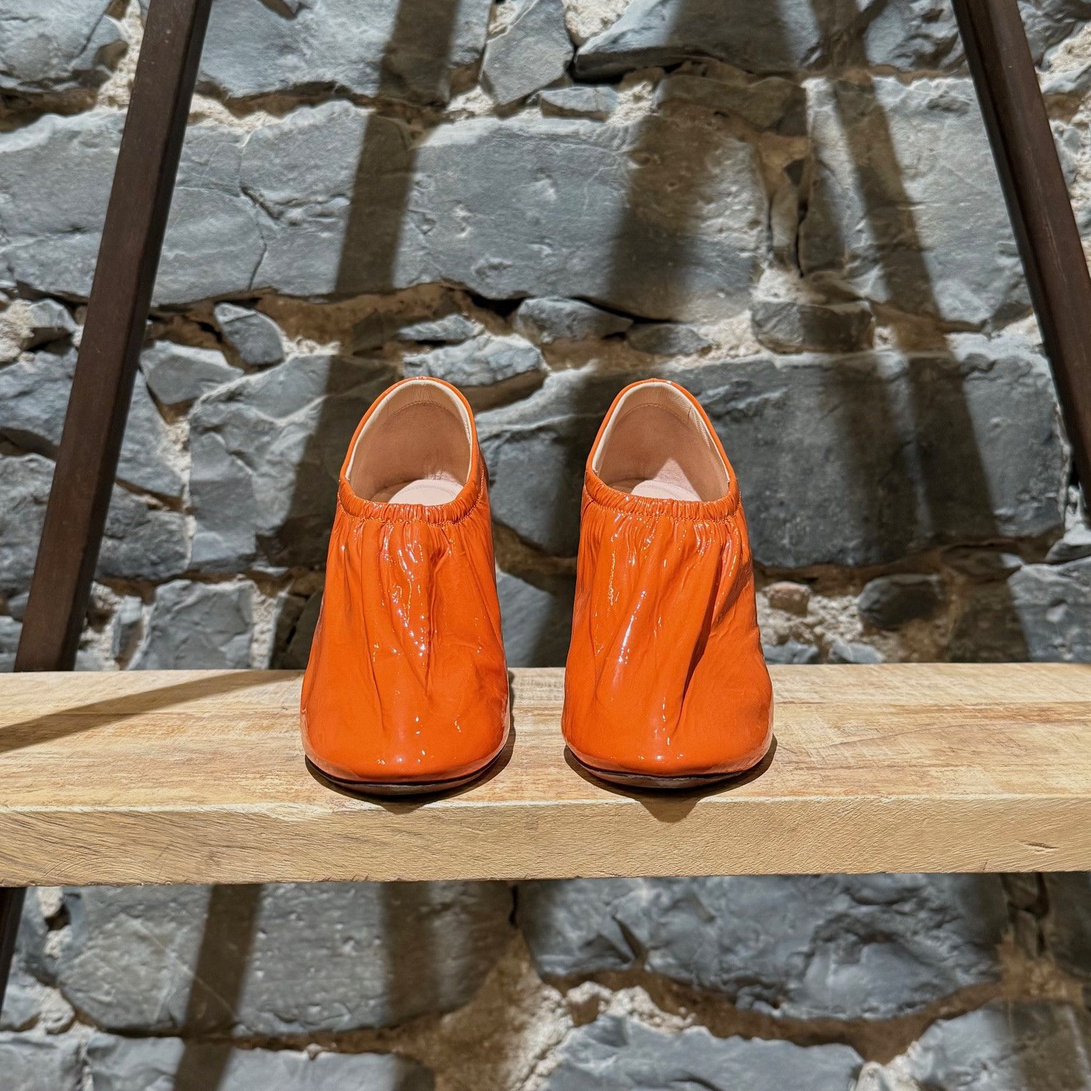Celine Céline 2017 High Throat 90 Orange Patent Leather Pumps Size US 5 / IT 35 - 2 Thumbnail