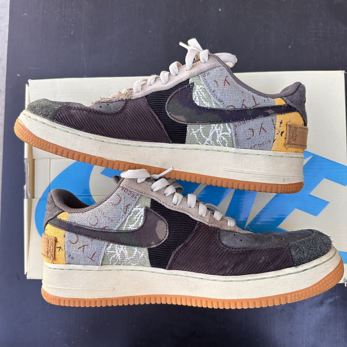 Nike × Travis Scott Travis Scott Air Force 1 Size US 10 / EU 43 - 2 Thumbnail