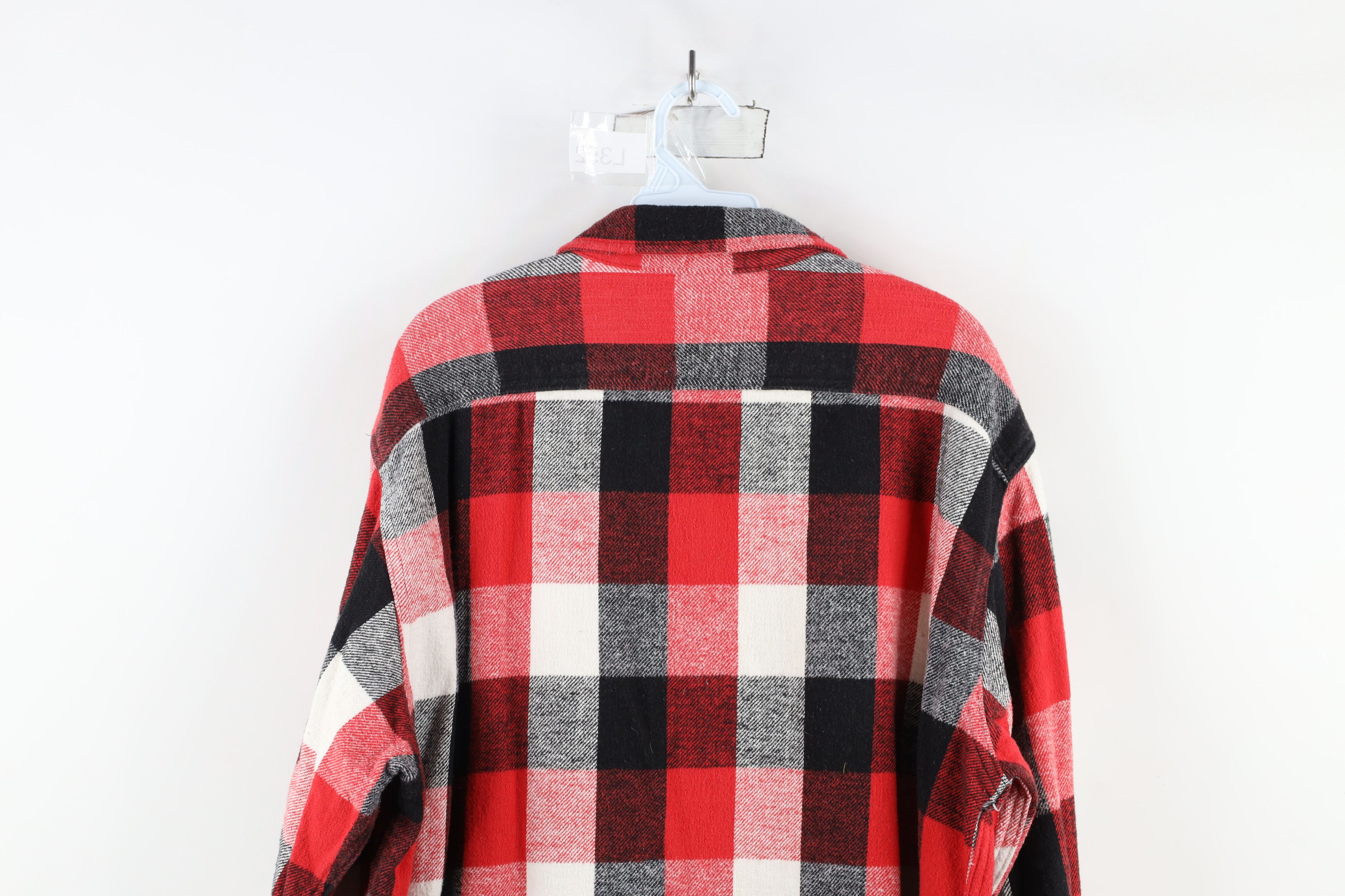 Vintage Vintage 90s Streetwear Heavyweight Flannel Button Shirt Size US L / EU 52-54 / 3 - 13 Thumbnail