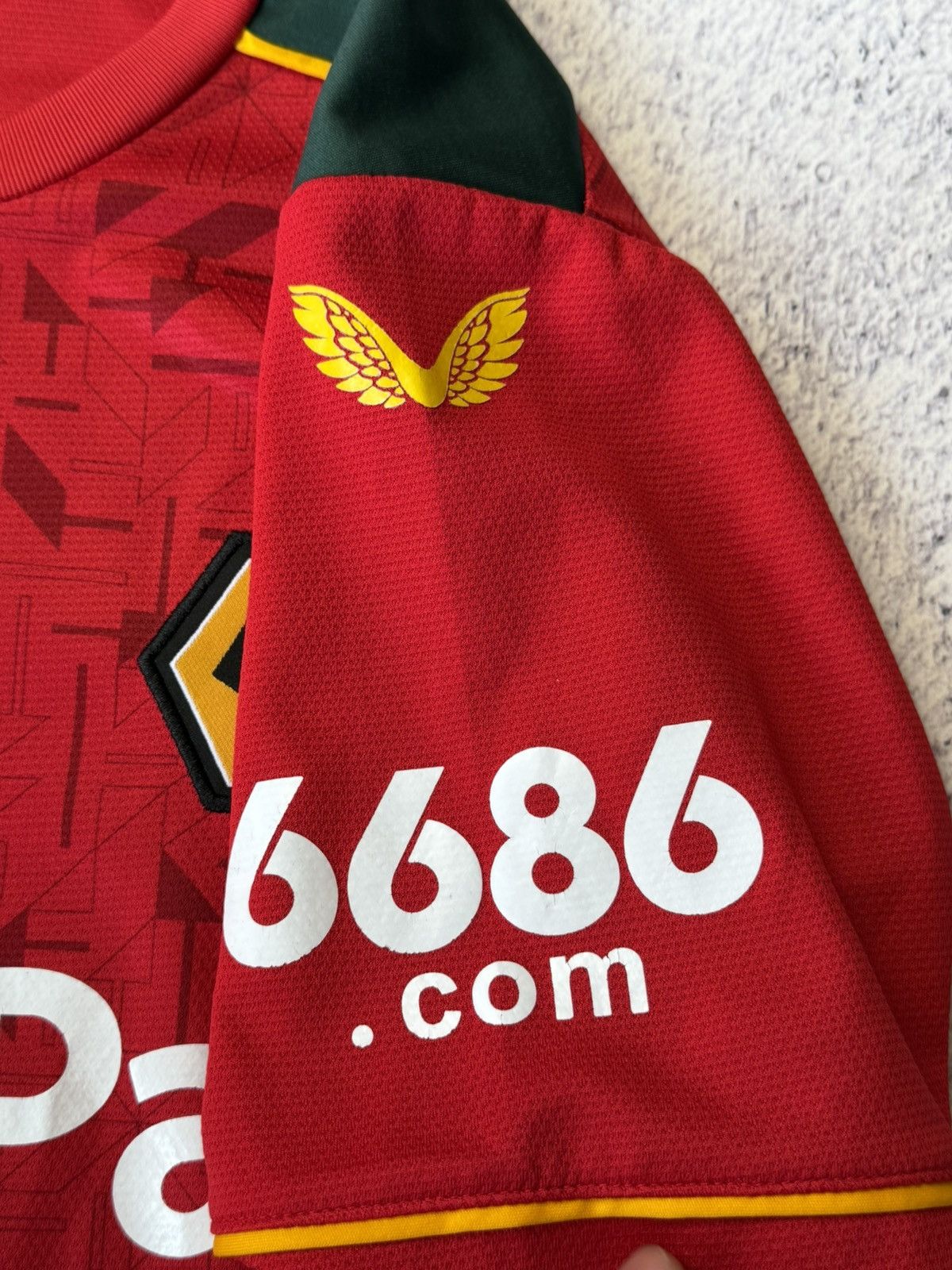 Castore Castore Wolverhampton Wanderers Football Shirt Size S Size US S / EU 44-46 / 1 - 18 Thumbnail
