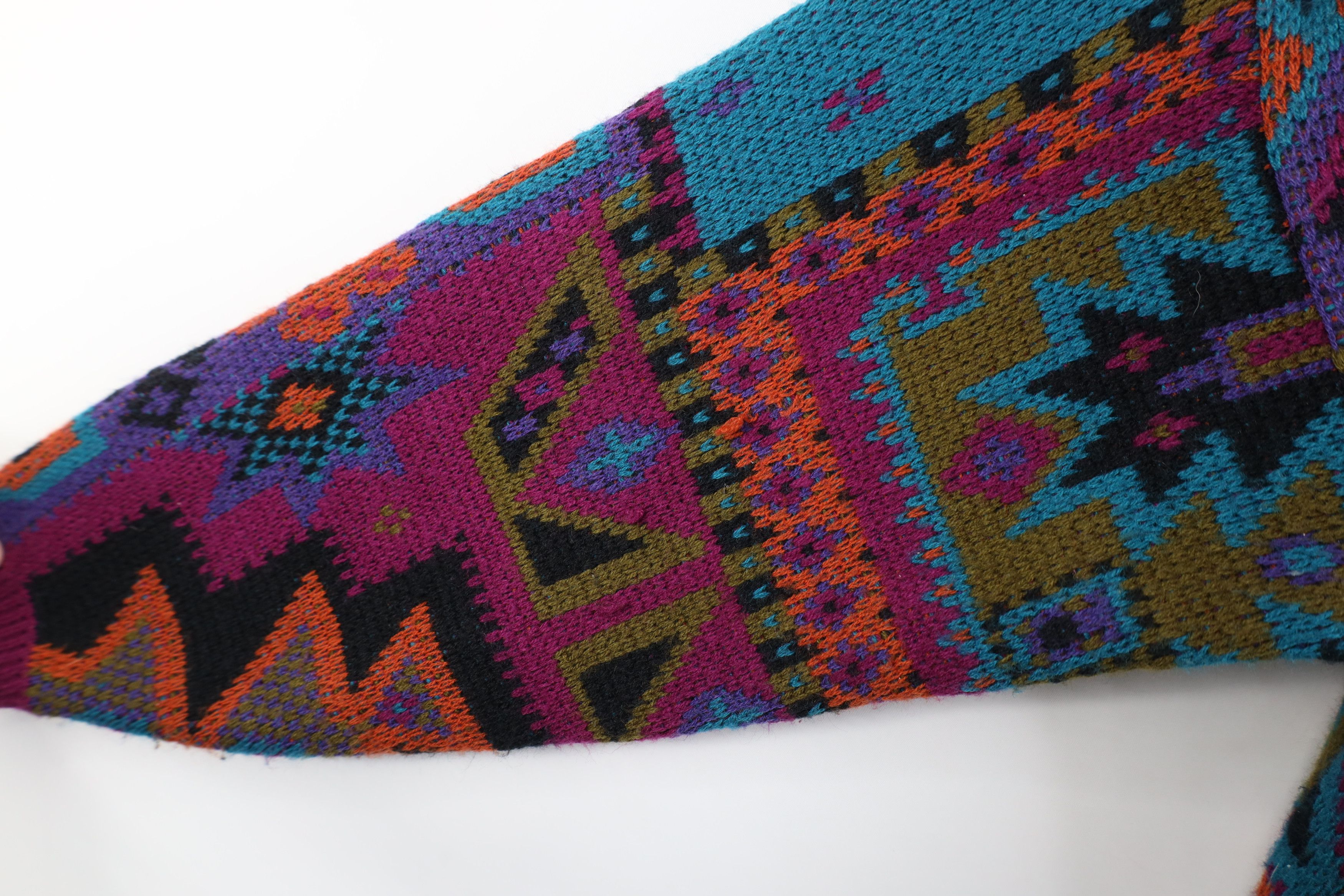 Vintage Vintage 90s Streetwear Southwestern Knit V-Neck Sweater Size L / US 10 / IT 46 - 5 Thumbnail