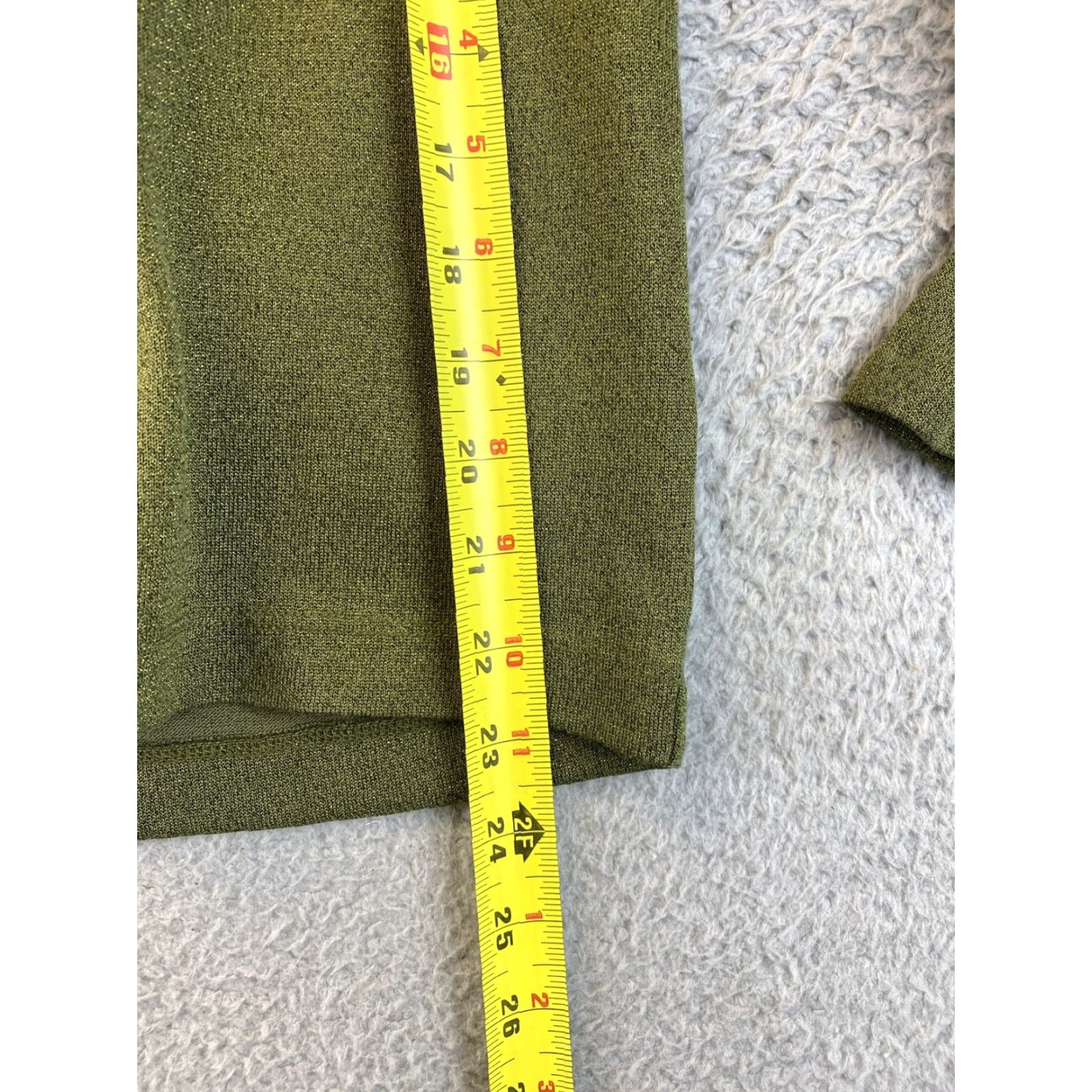 J.Crew J.CREW Women’s M Olive Green Glitter Sparkle Bell Sleeve Top 75-17 Bell Sleeve Blouse Lightweight Glitter Green Olive M Women’s J.CREW Size M / US 6-8 / IT 42-44 - 6 Thumbnail