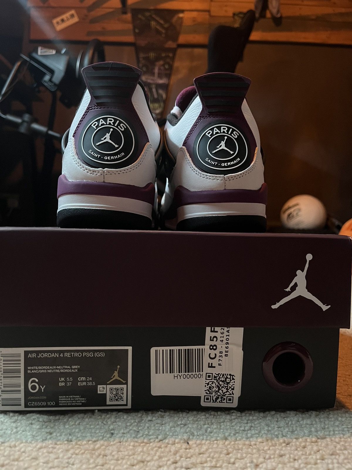 Jordan Brand Jordan 4 PSG UK5.5 US6 Size US 6 / EU 39 - 7 Thumbnail