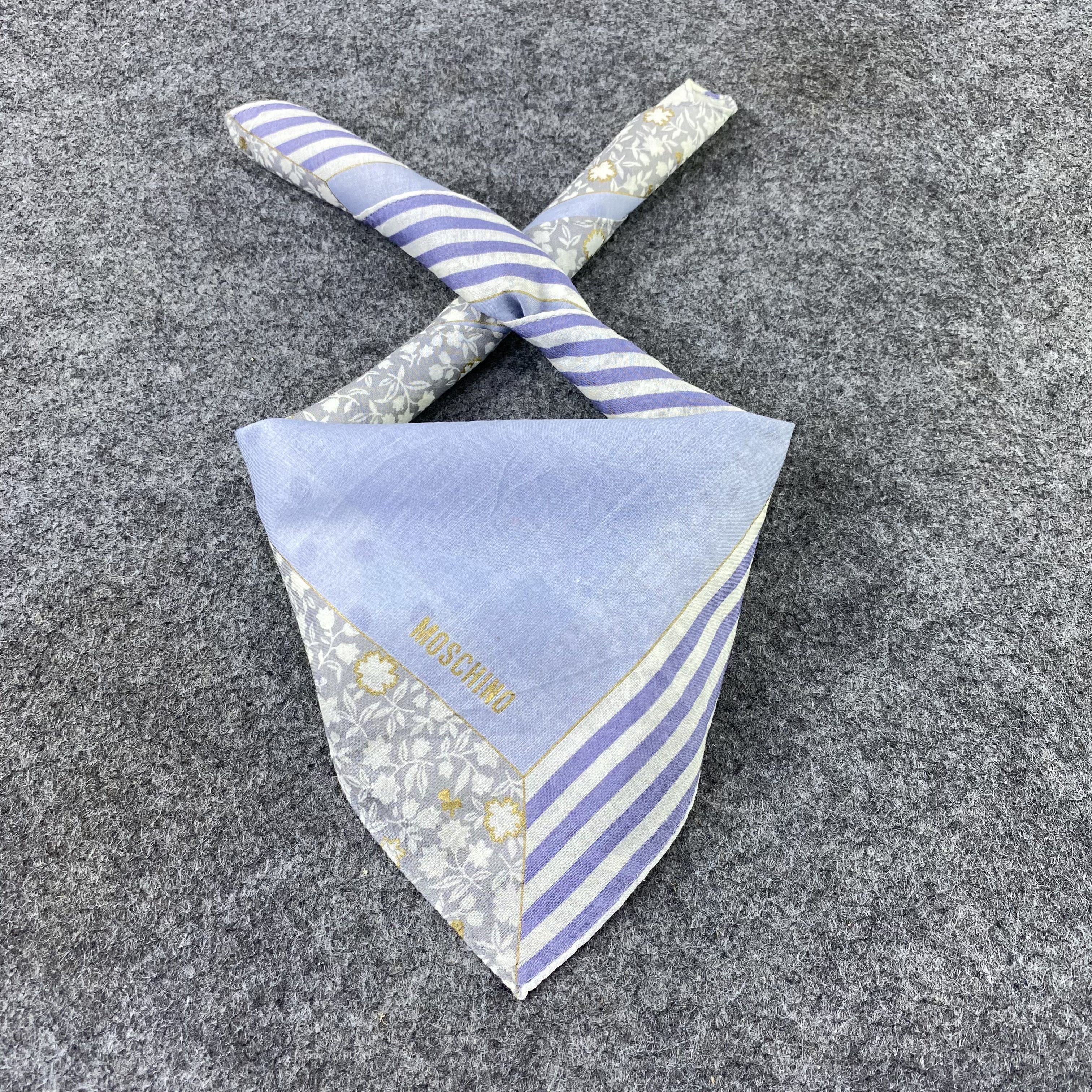 Moschino × Vintage Vintage Moschino Handkerchief / Bandana / Neckerchief-B1150 Size ONE SIZE - 2 Thumbnail
