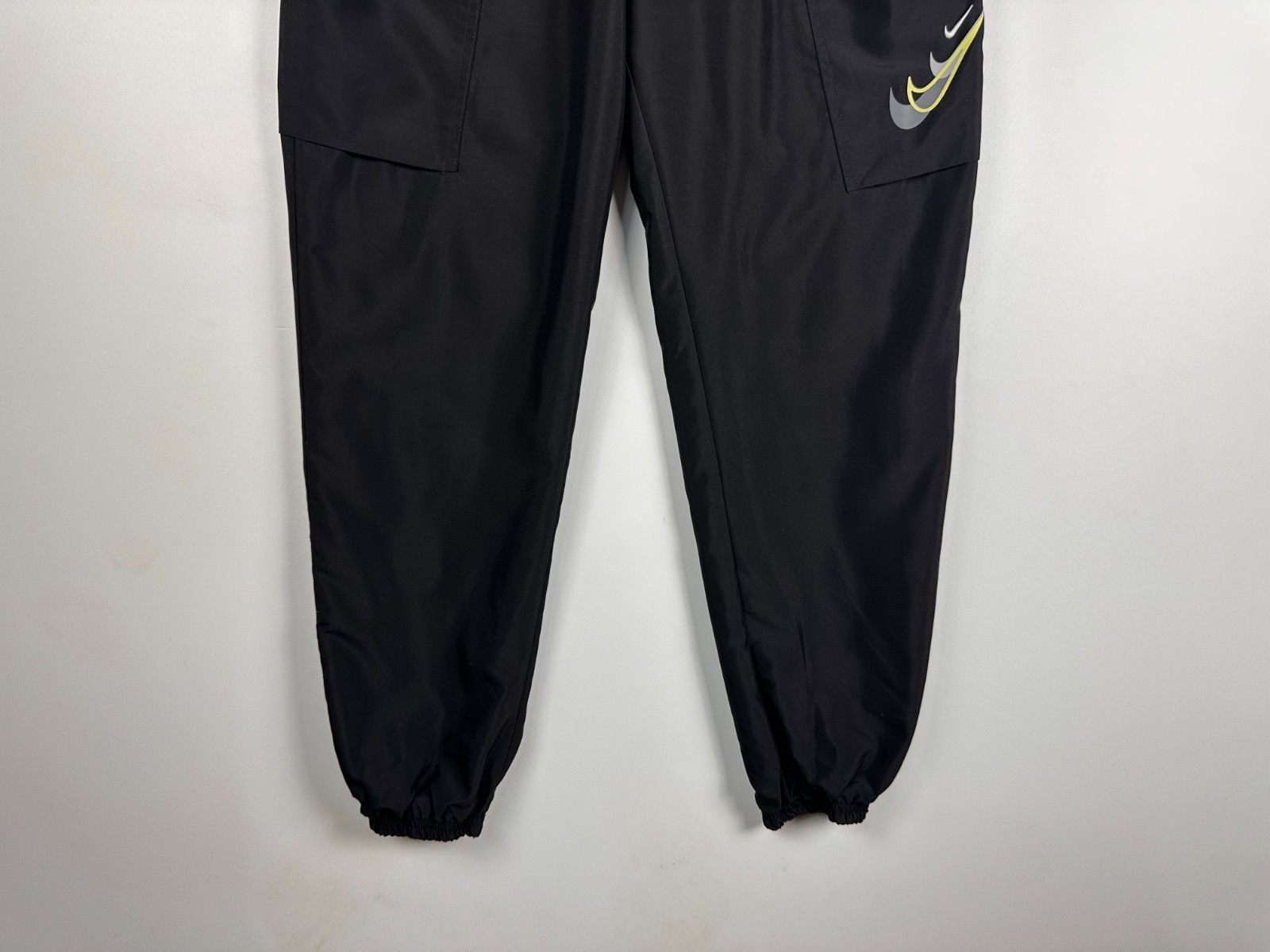 Nike Nike Cargo Track Pant Black Neylon Mens Size M Size US 32 / EU 48 - 3 Thumbnail