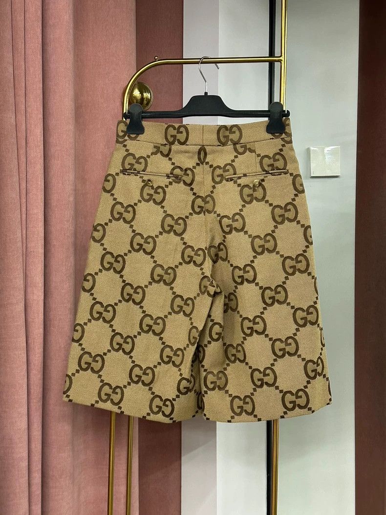Gucci Gucci Brown full logo full pair of G shorts Size US 28 / EU 44 - 4 Thumbnail