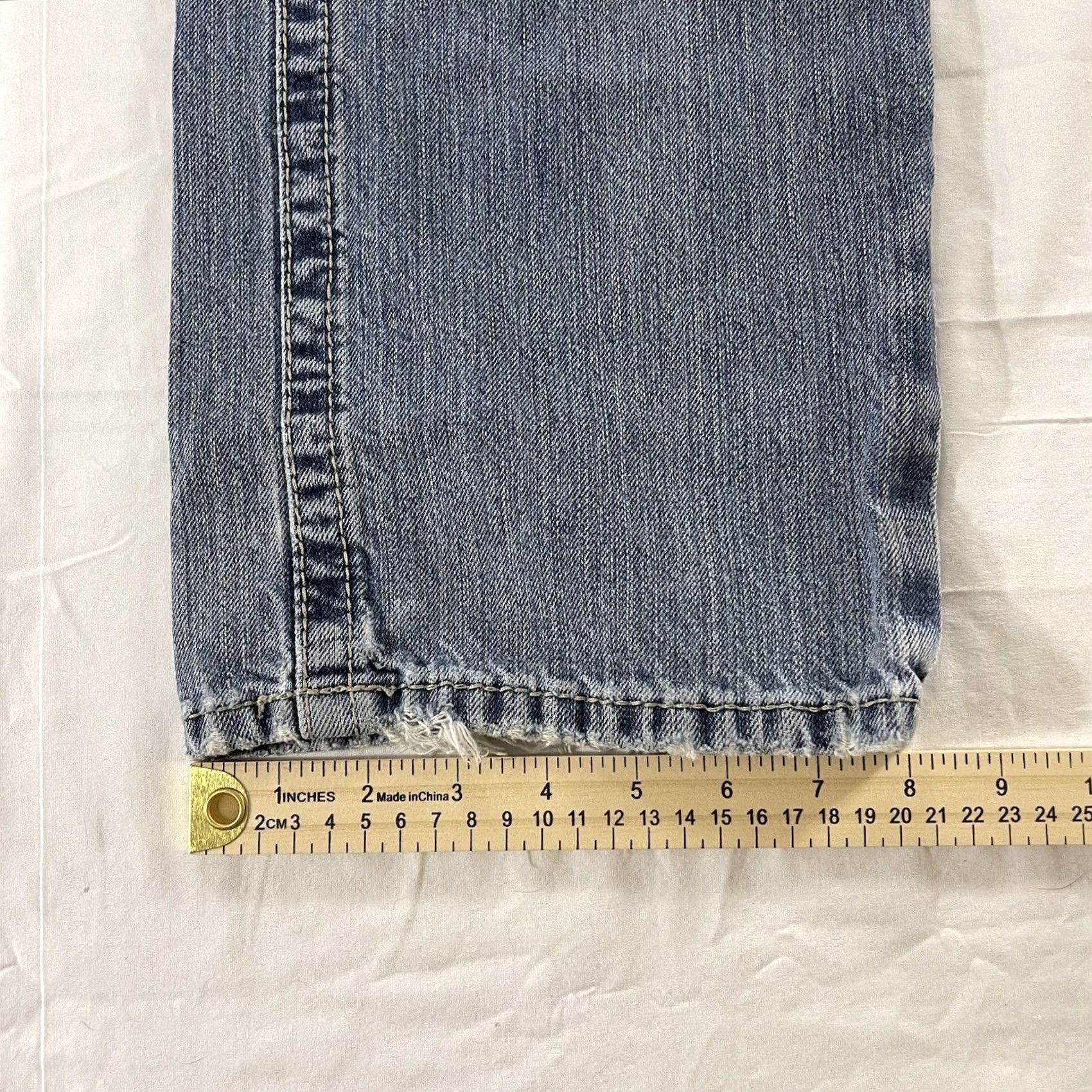 Ariat Ariat Jeans DISTRESSED Slim Straight 100% Cotton 10012703 Jeans Men 32x34 Blue Denim Slim Distressed Modern 90s Mens Size US 30 / EU 46 - 4 Thumbnail