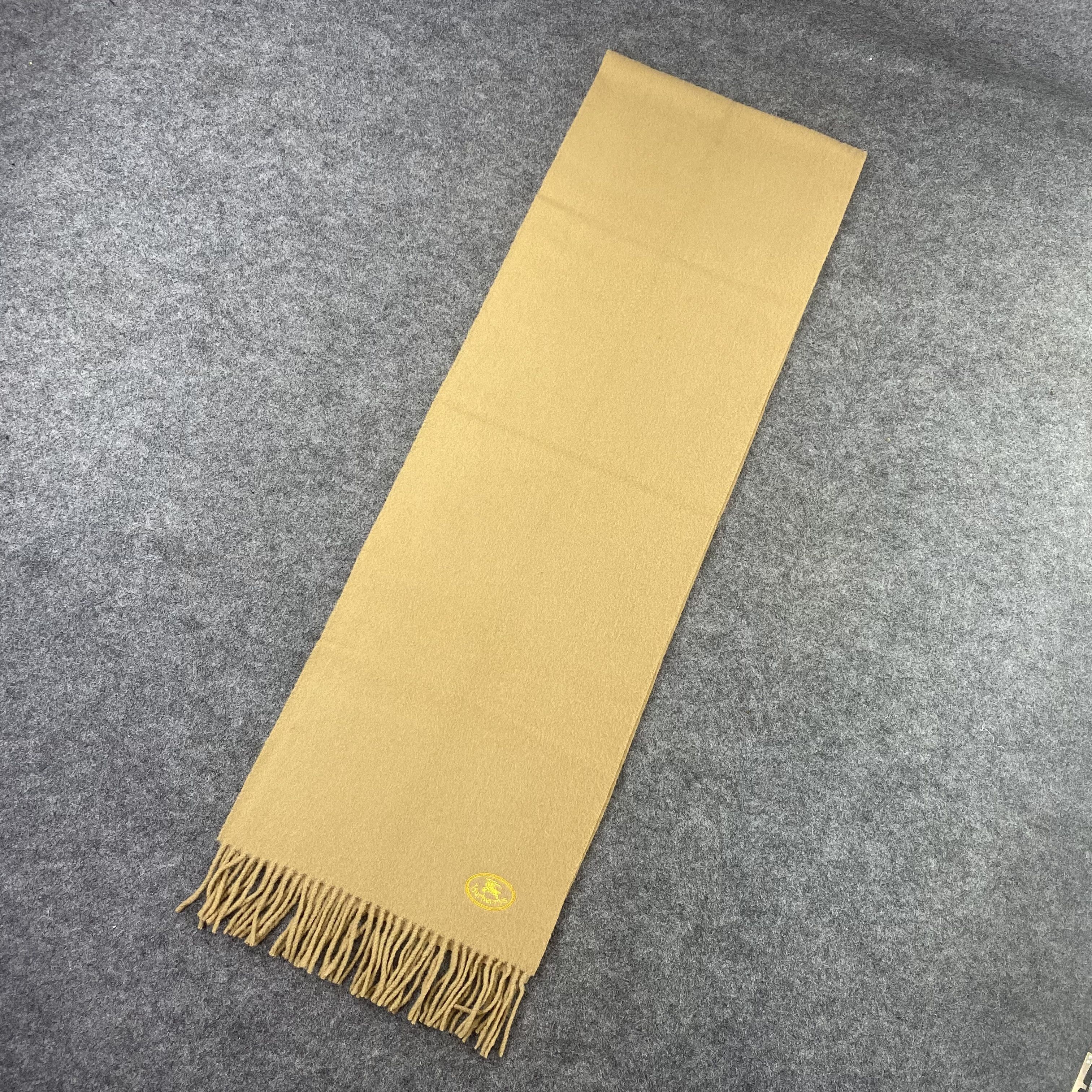 Burberry BURBERRY Scarf / Muffler / Neckwear -T1082 Size ONE SIZE - 3 Thumbnail