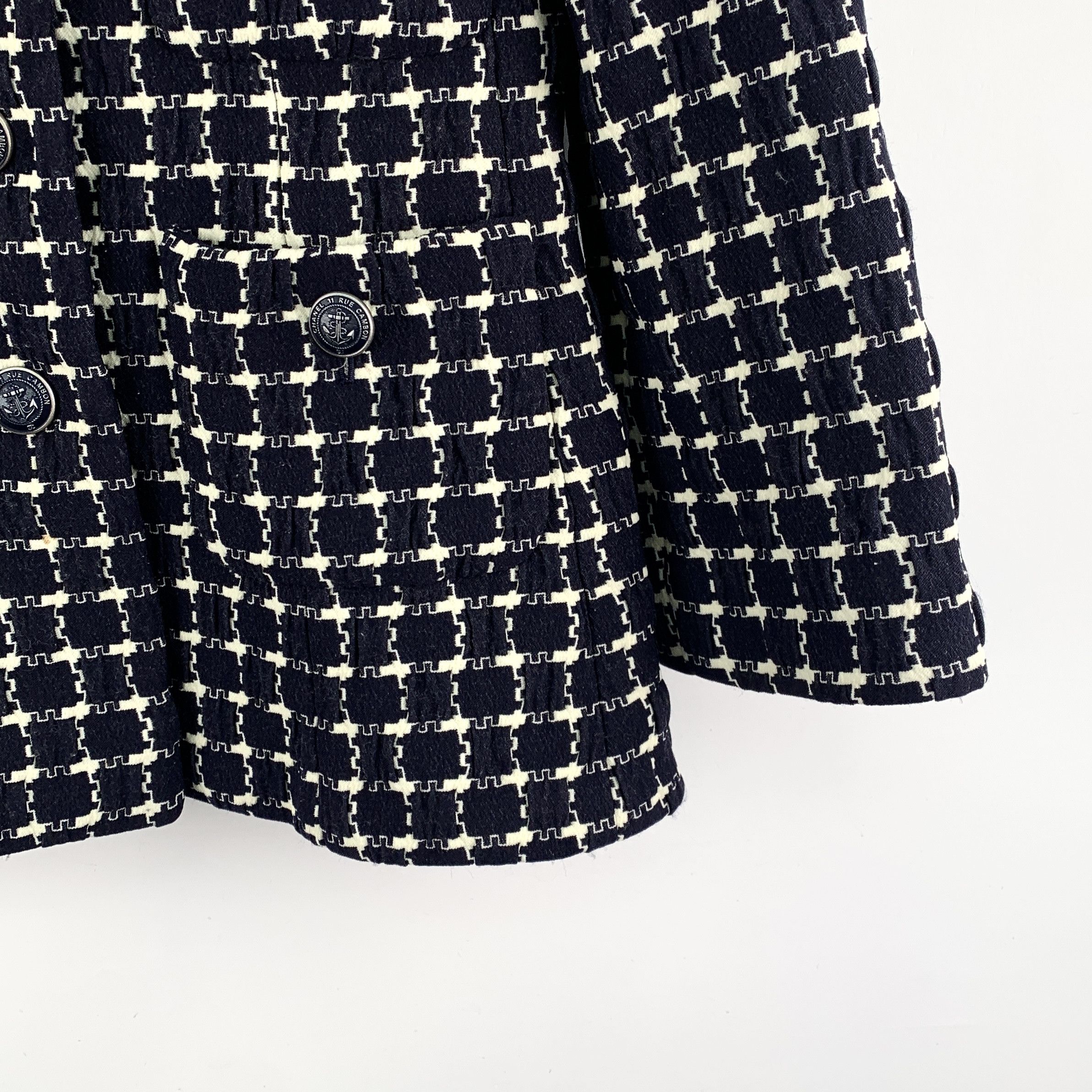 Chanel Chanel Hamburger Check Jacket Black (38) Size XS / US 0-2 / IT 36-38 - 4 Thumbnail