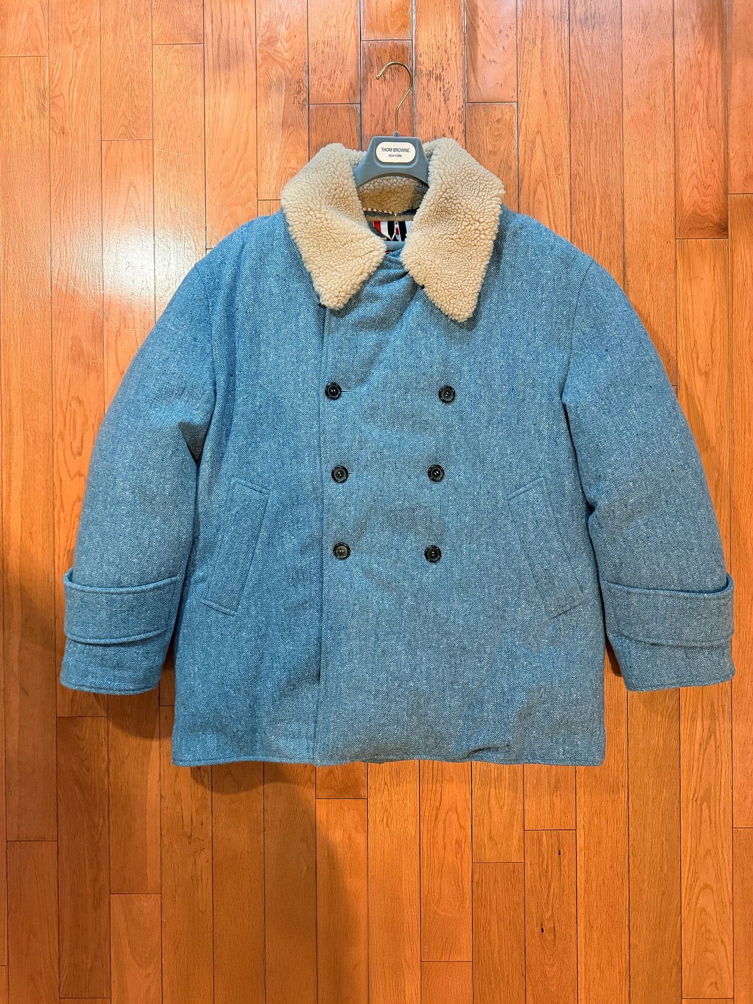 Thom Browne DOWNFILL OVERSIZED PEACOAT IN ENGINEERED SOLID DONEGAL WOOL Size US M / EU 48-50 / 2 - 2 Thumbnail