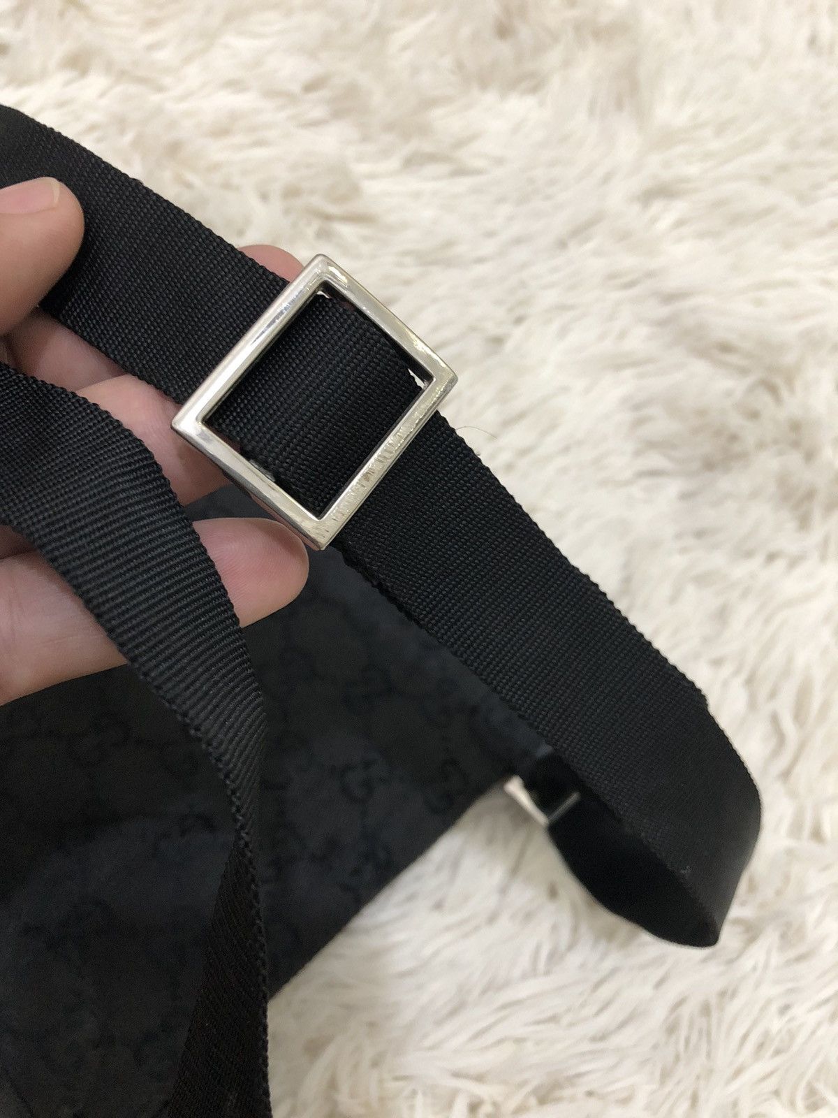 Gucci × Vintage Vintage Gucci Monogram Cross body Size ONE SIZE - 15 Thumbnail