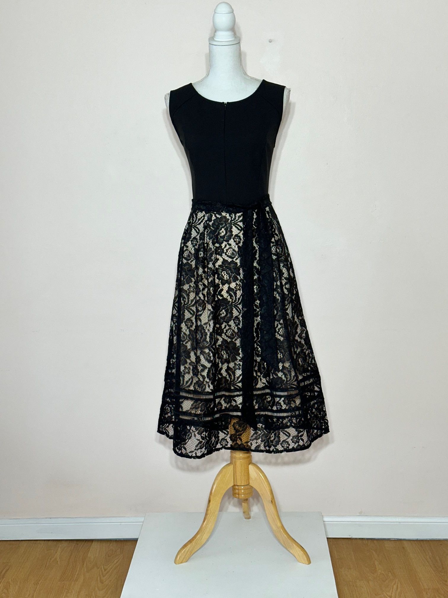 Vfshow Vfemage Midi Dress with Lace Skirt