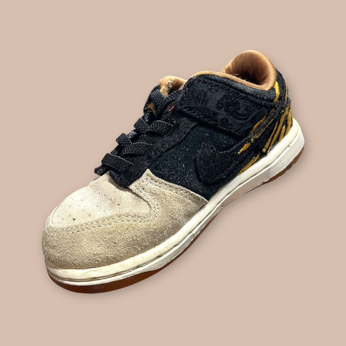 Nike Nike Dunk Low TD ‘God of Wealth’ Size US 5 / EU 37 - 14 Thumbnail