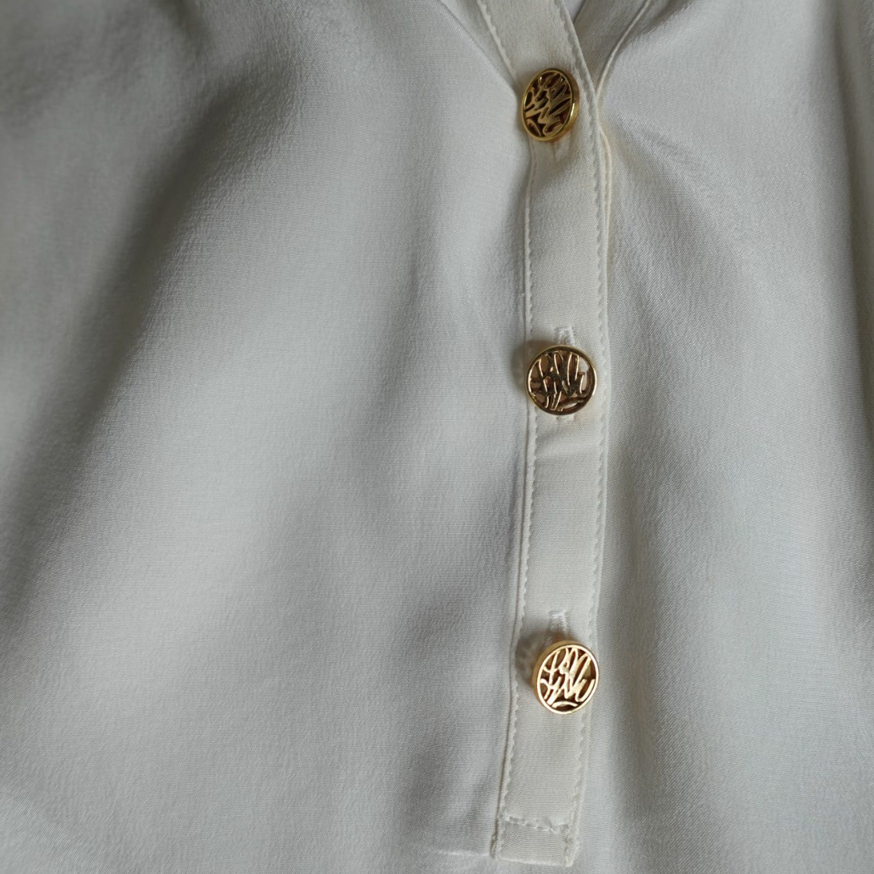 Lilly Pulitzer Lilly Pulitzer Womens Tank XS Beige Solid Silk 100% Silk Collared Sleeveless Casual Summer 53720 Womens XS Beige Tank Silk Shirt? Size XS / US 0-2 / IT 36-38 - 3 Thumbnail