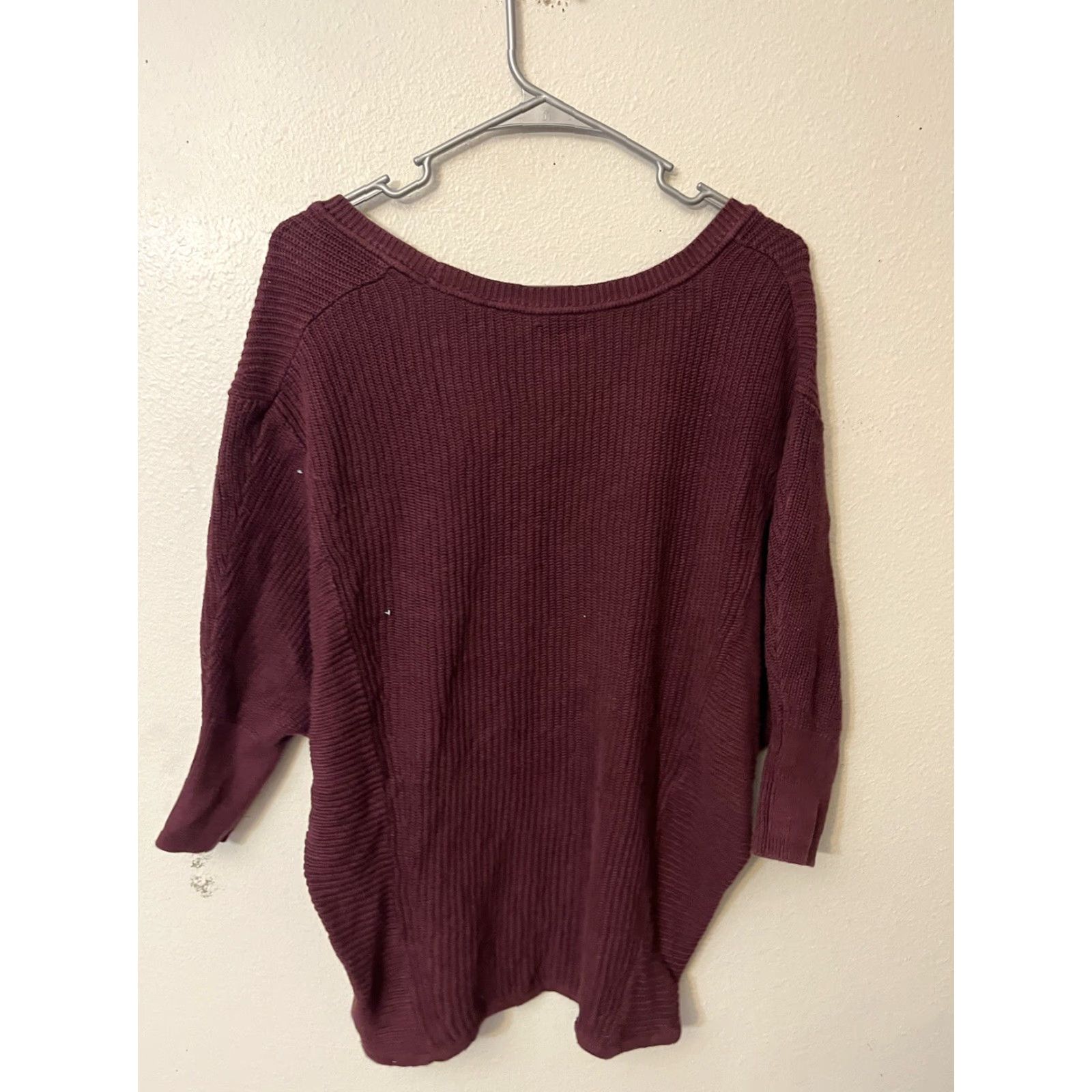 Express Express Womens Small Maroon V Neck Solid 3/4 Sleeve Sweater Top Solid Size S / US 4 / IT 40 - 3 Thumbnail