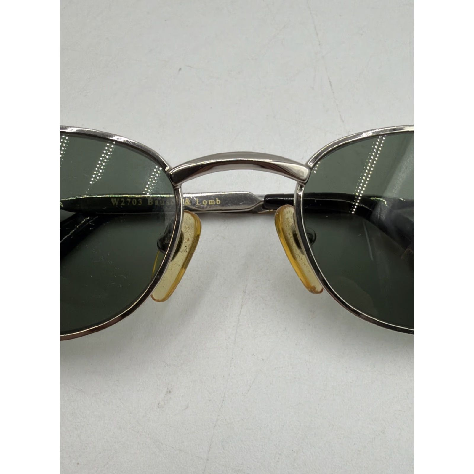 Vintage VINTAGE Ray-Ban Sunglasses W2703 Metal Frame Unisex Adults Silver Sunglasses Mens Womens 90s? (But must avoid adding extra info). Size ONE SIZE - 2 Thumbnail