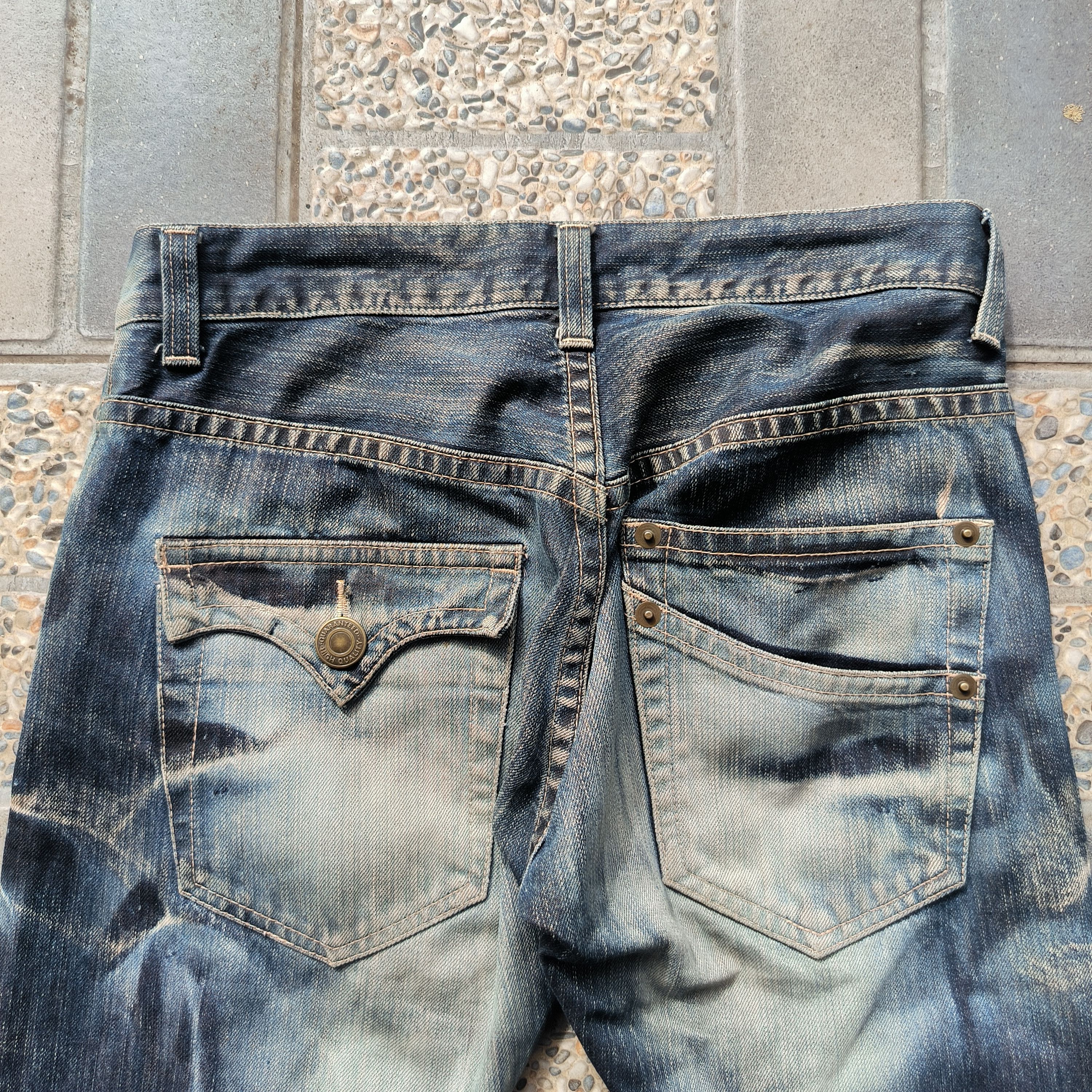 Japanese Brand Vintage 2000s RATTLE TRAP Distressed Flared Jeans Size US 32 / EU 48 - 10 Thumbnail